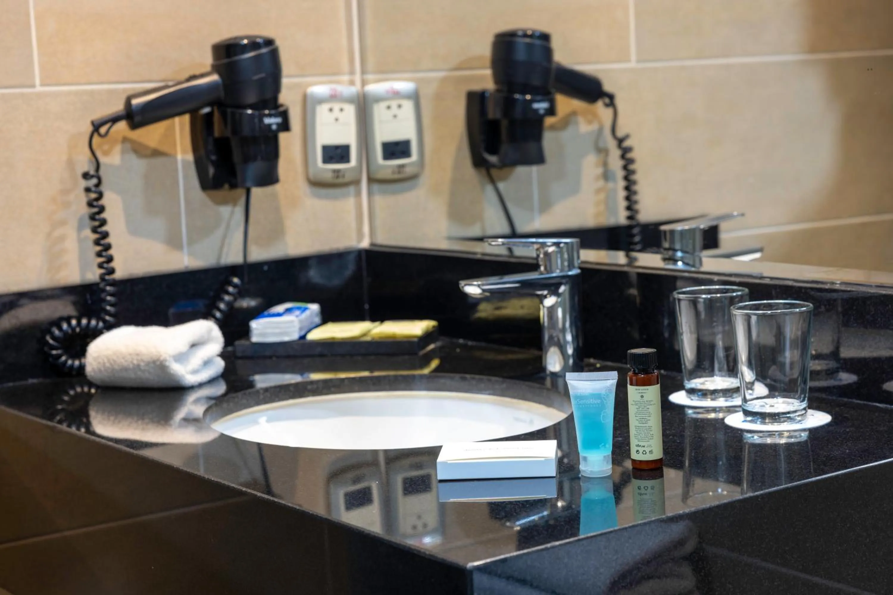 Bathroom in Wyndham Costa del Sol Cajamarca