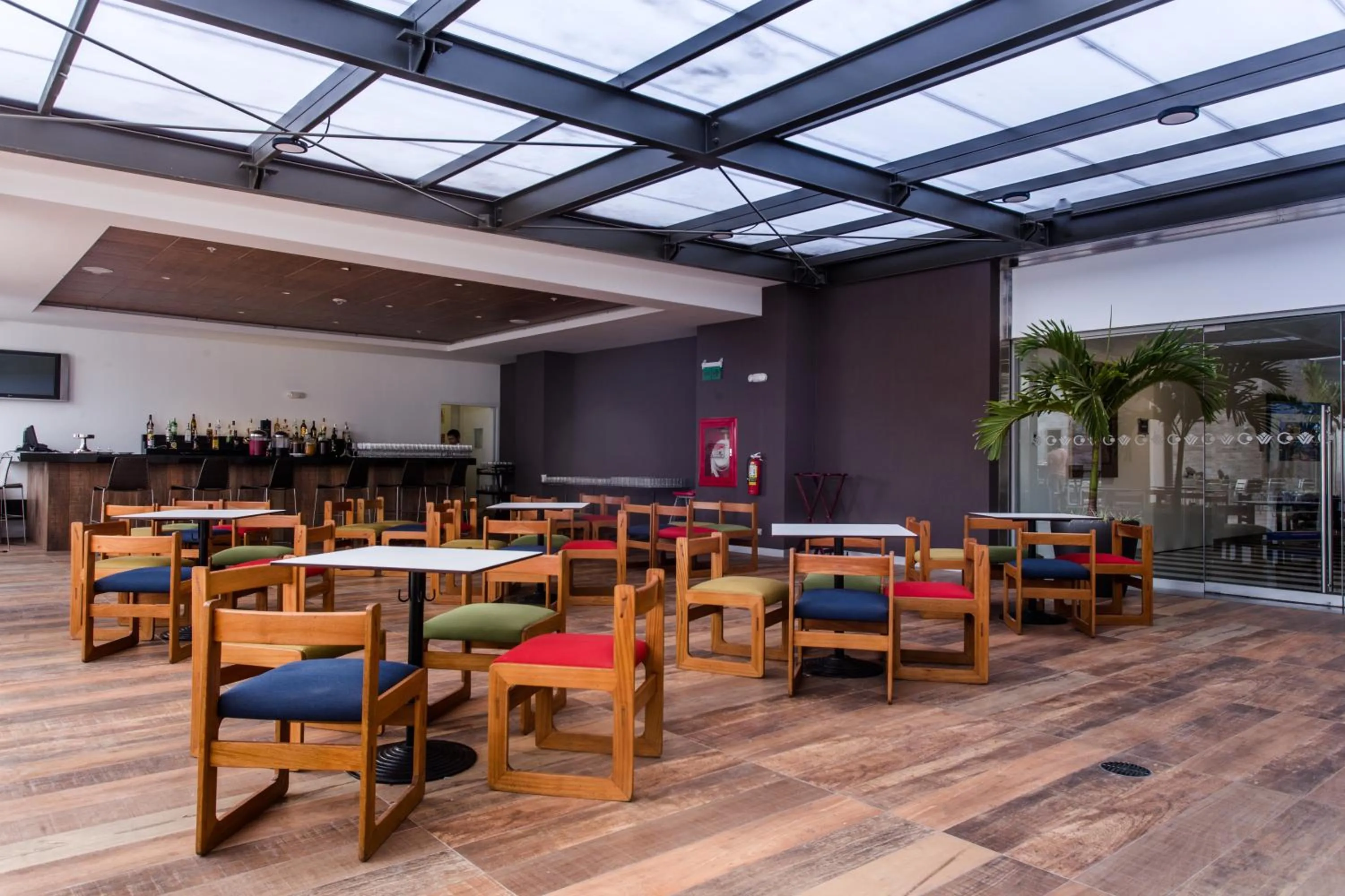 Lounge or bar in Wyndham Costa del Sol Tumbes