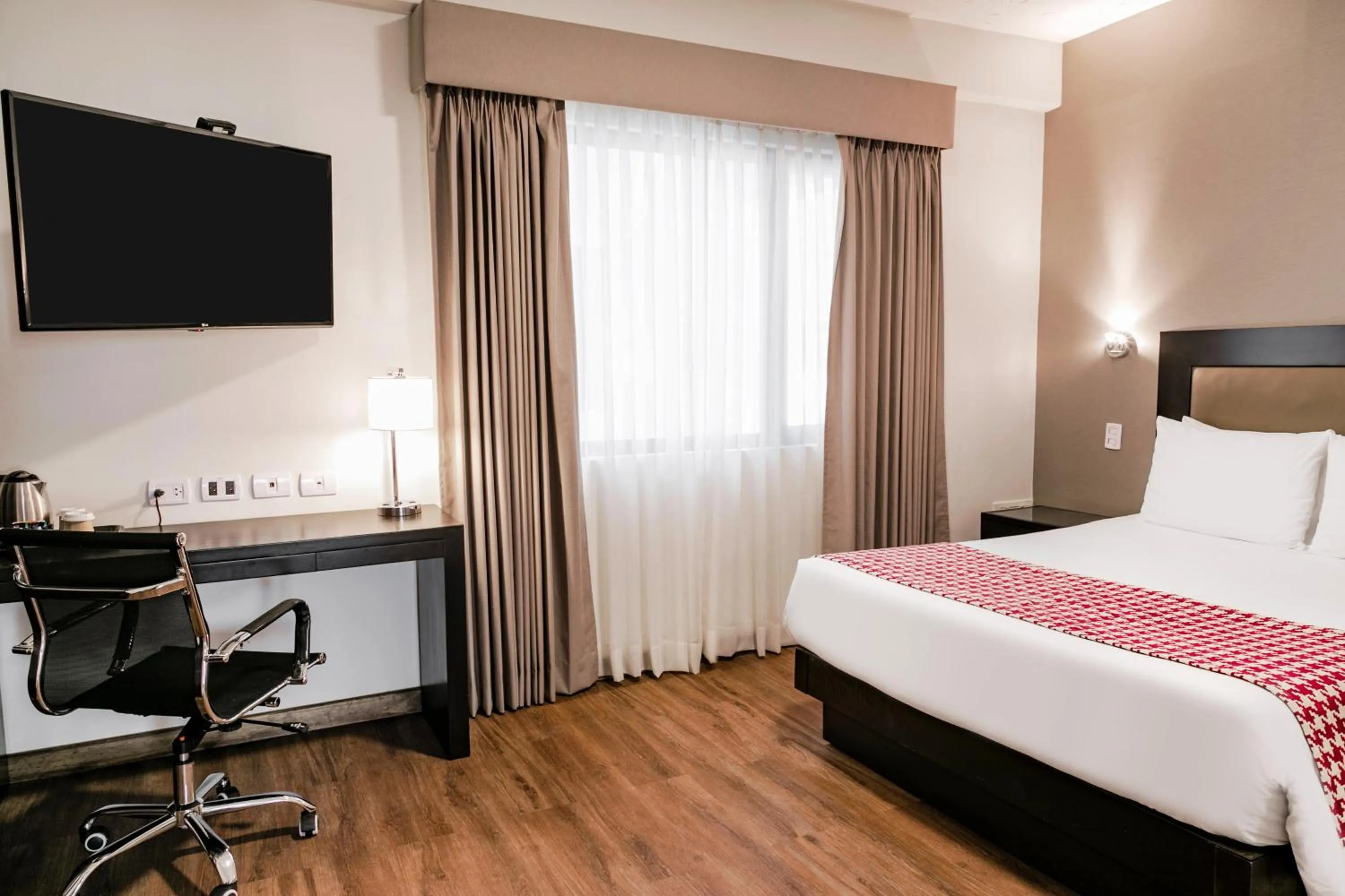 Bedroom, Bed in Wyndham Costa del Sol Piura