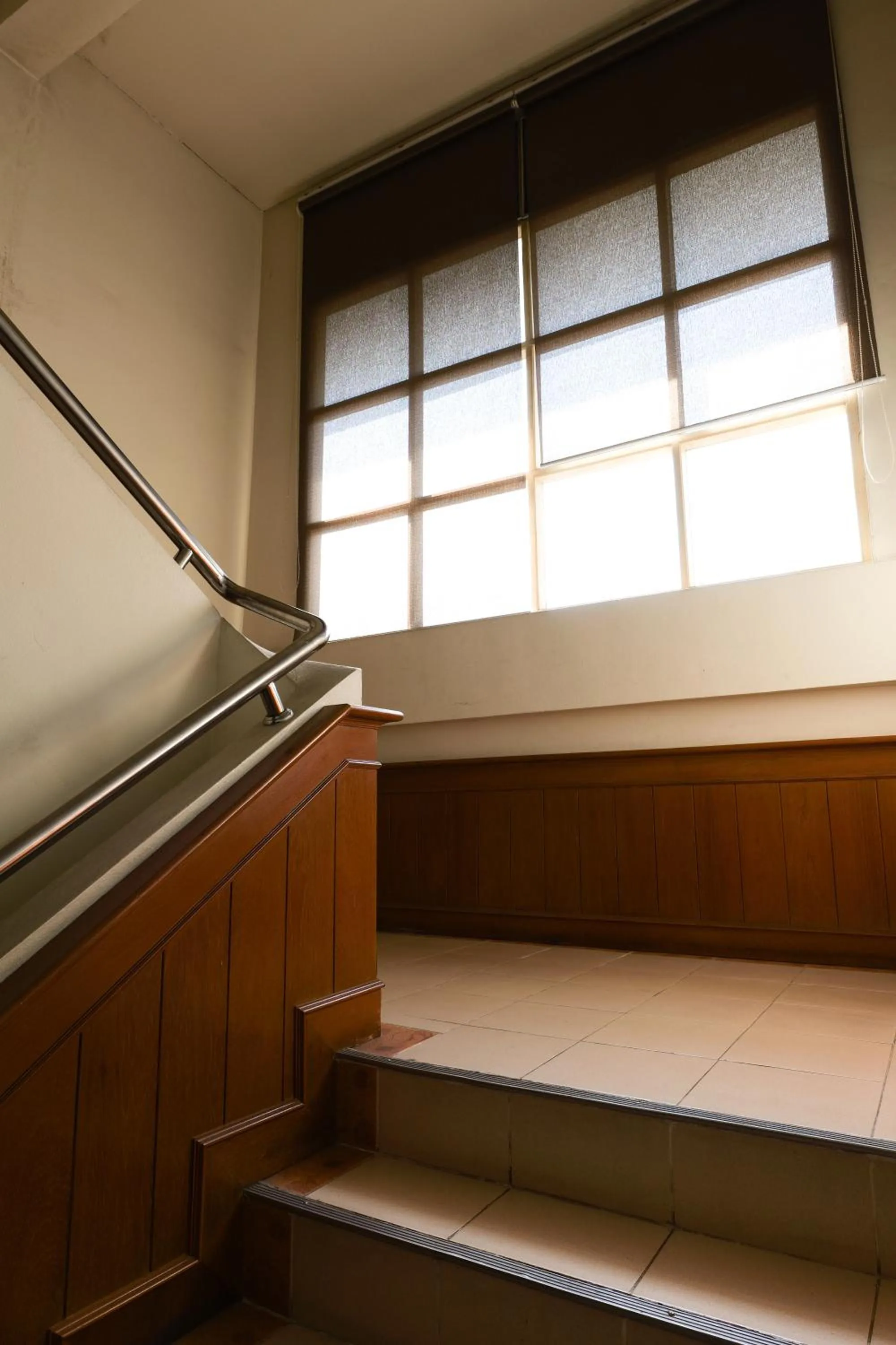 Property building in โรงแรมมูนแอนด์ซัน Moon and Sun Hotel