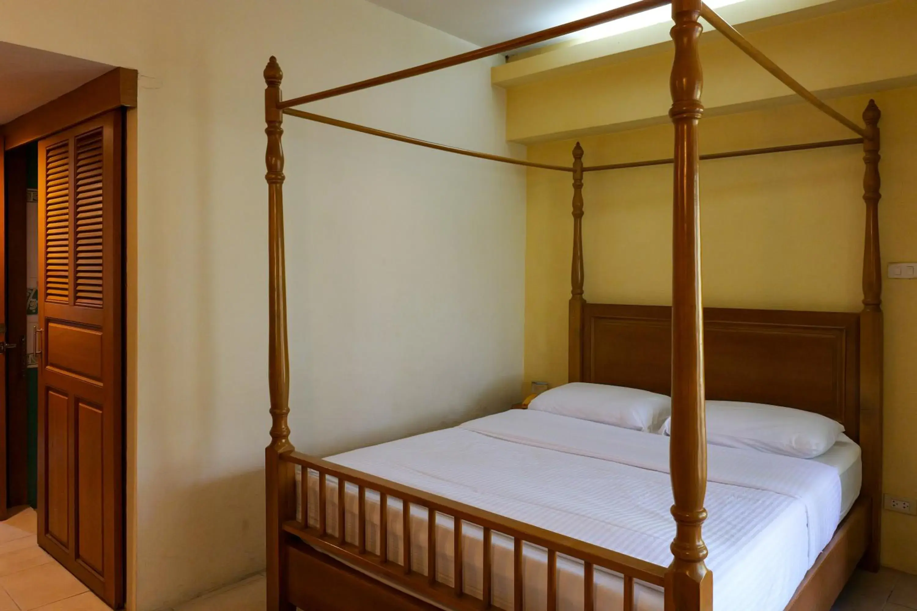 Deluxe Double Room in โรงแรมมูนแอนด์ซัน Moon and Sun Hotel Deluxe Double Room in โรงแรมมูนแอนด์ซัน Moon and Sun Hotel
