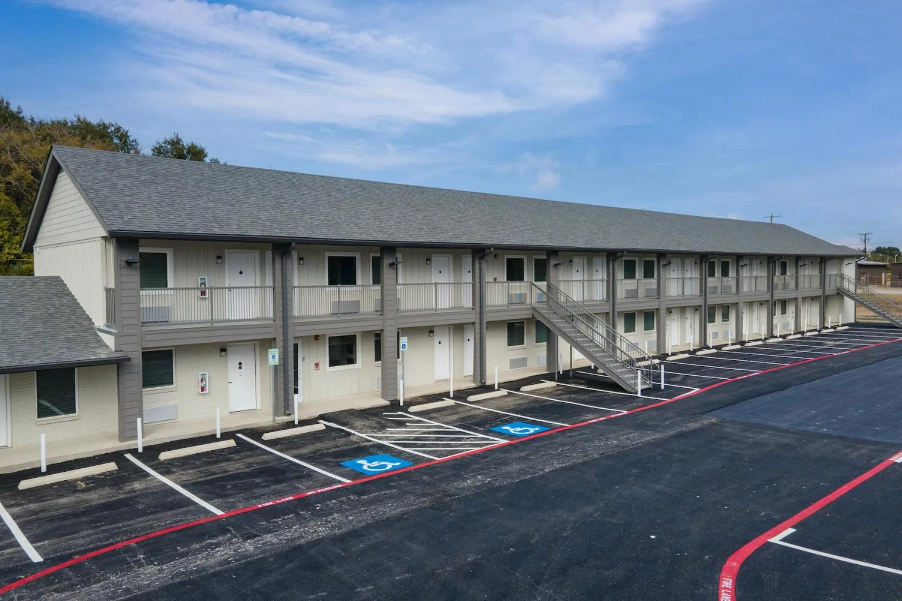 Property building in Extended Stay Gun Barrel City