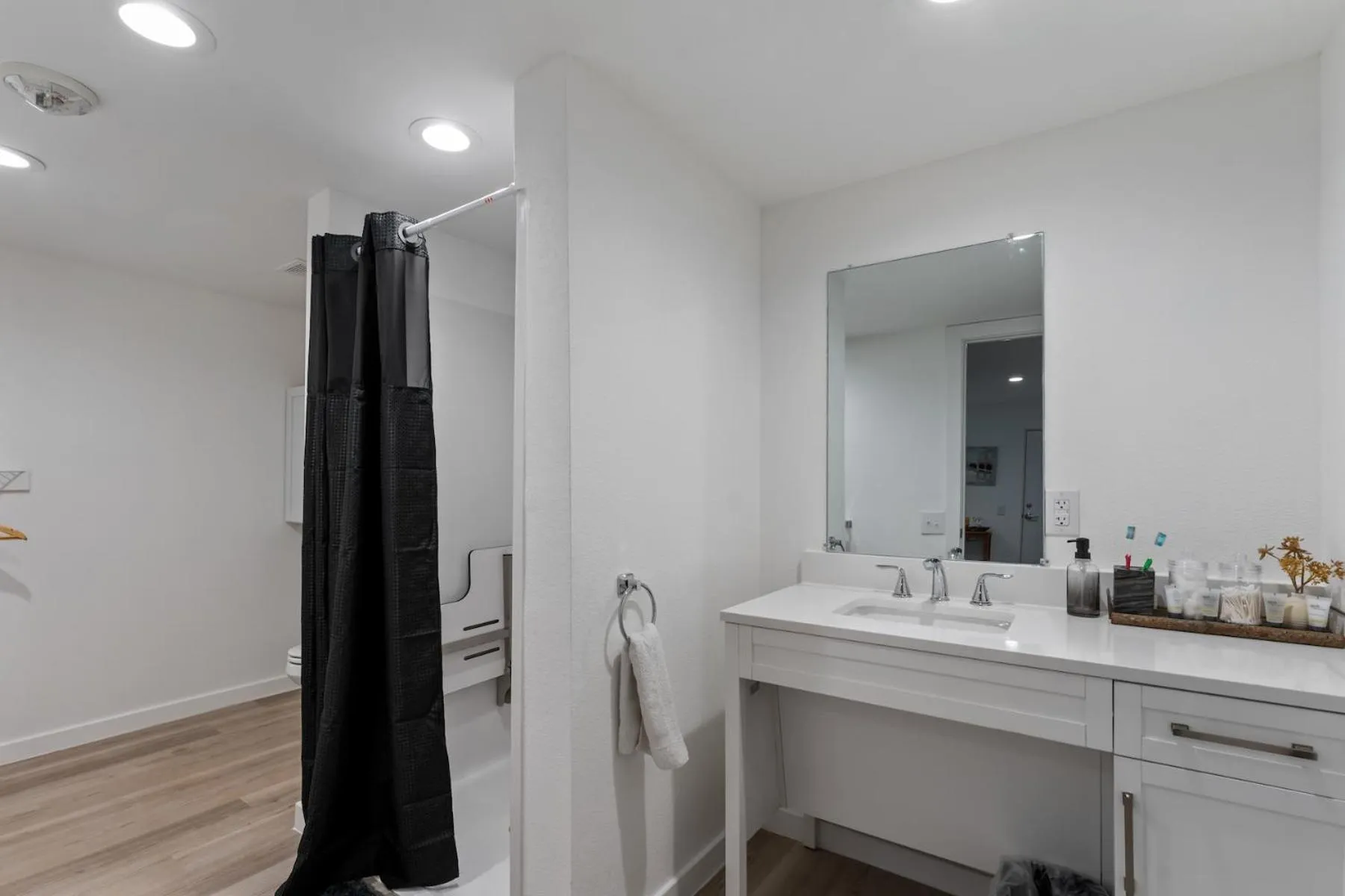 Shower in Extended Stay Gun Barrel City