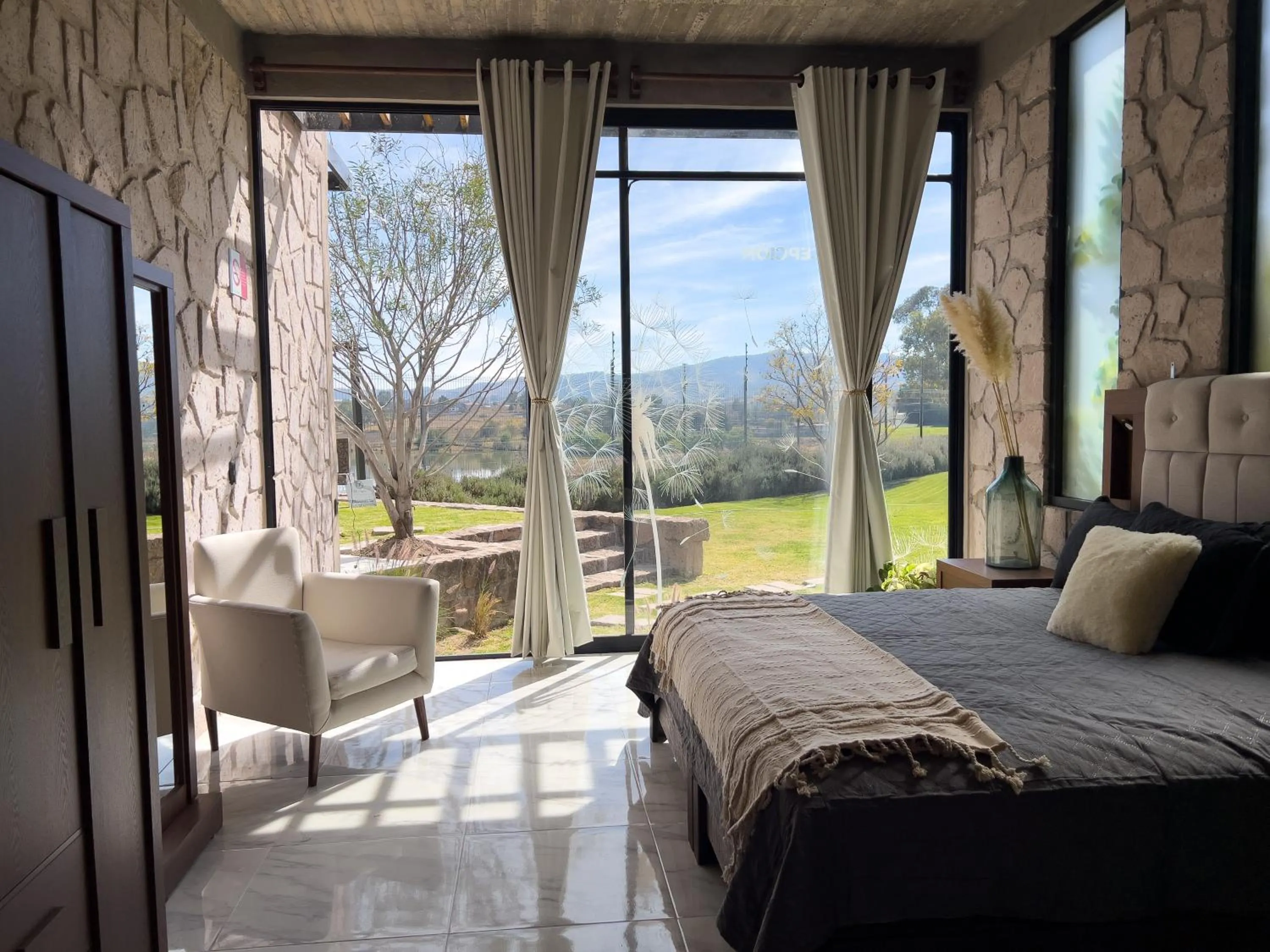 Photo of the whole room, Bed in Dos Aguas Hotel Boutique