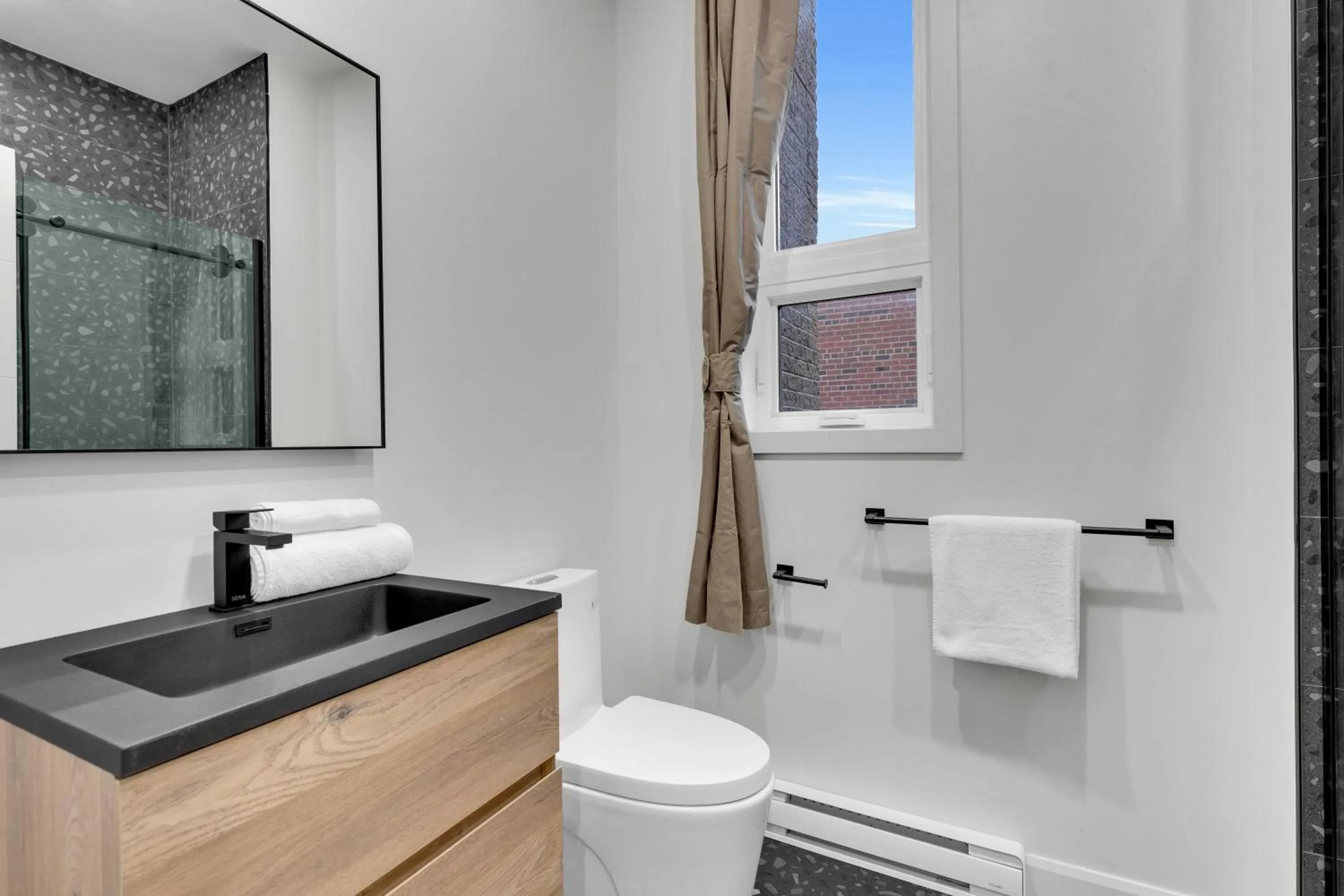 Deluxe Suites Downtown Montreal