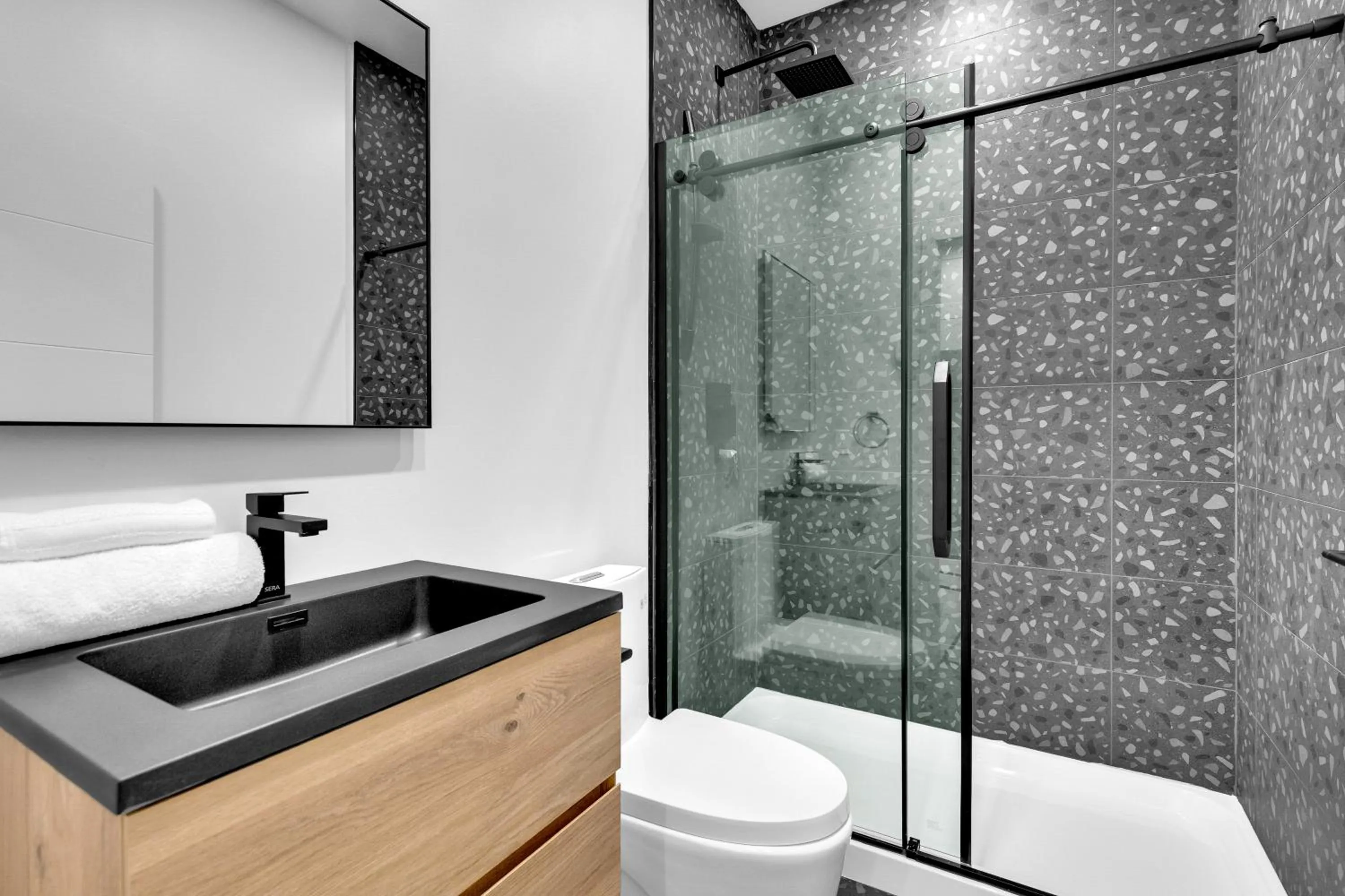 Deluxe Suites Downtown Montreal