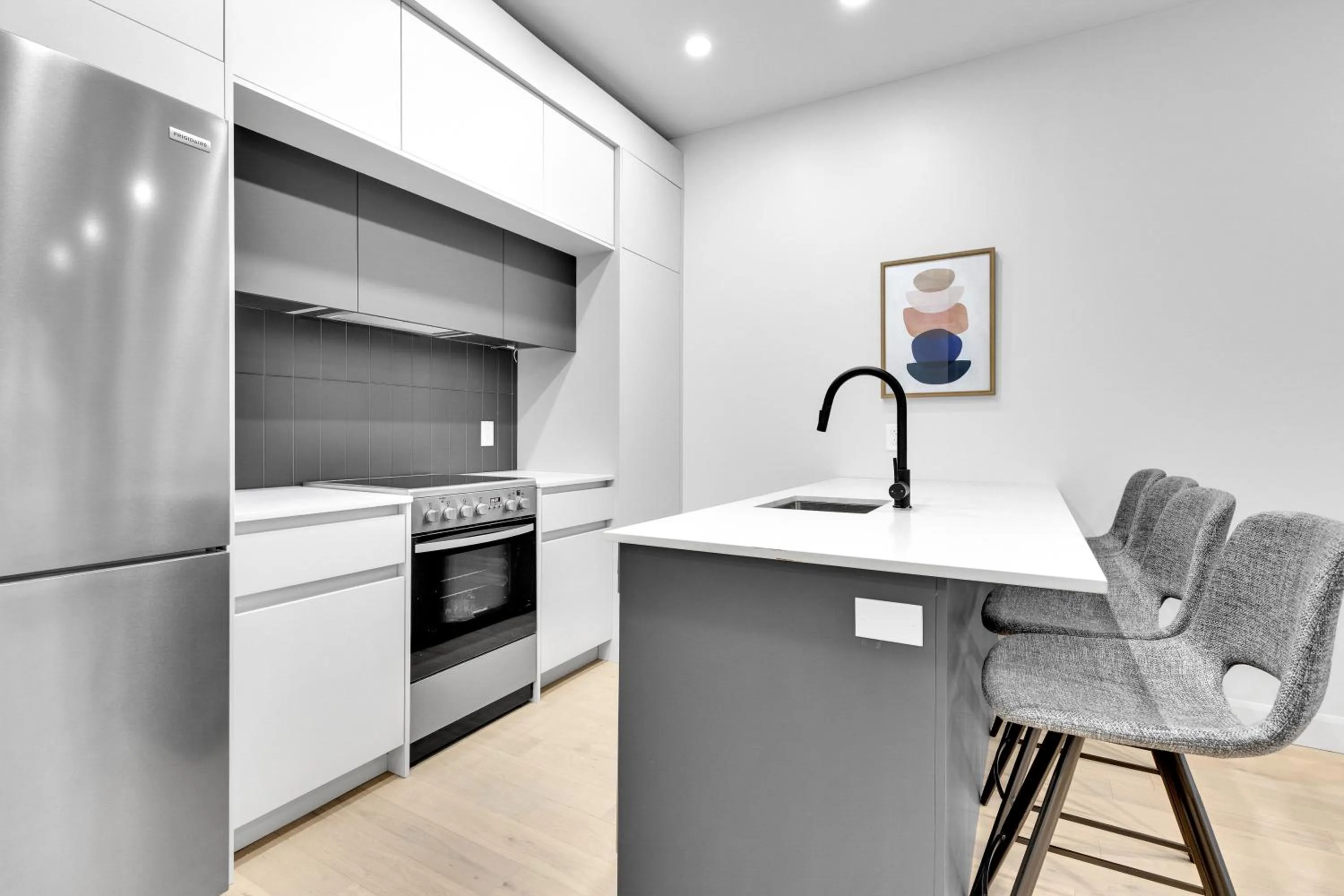 Deluxe Suites Downtown Montreal