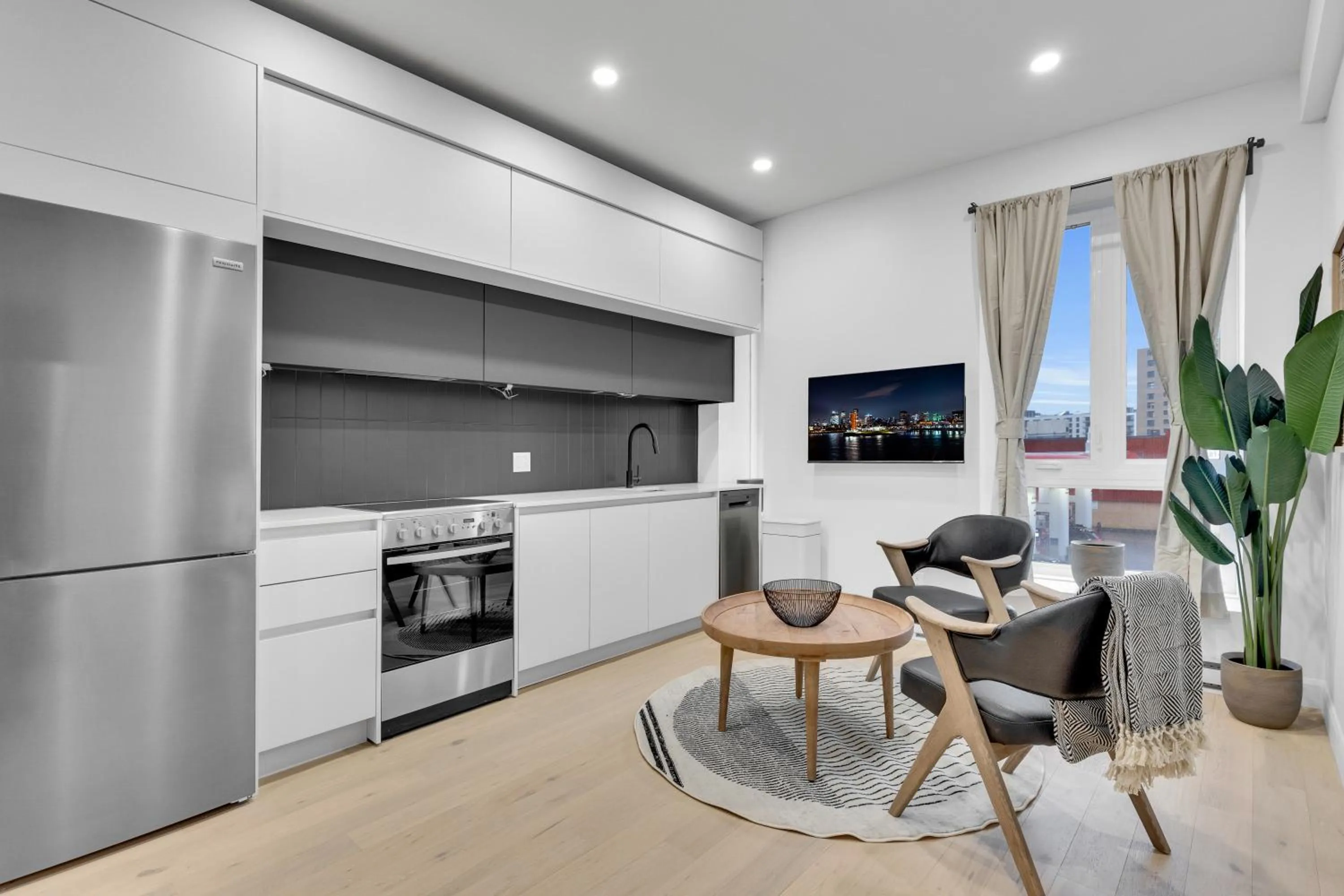 Deluxe Suites Downtown Montreal