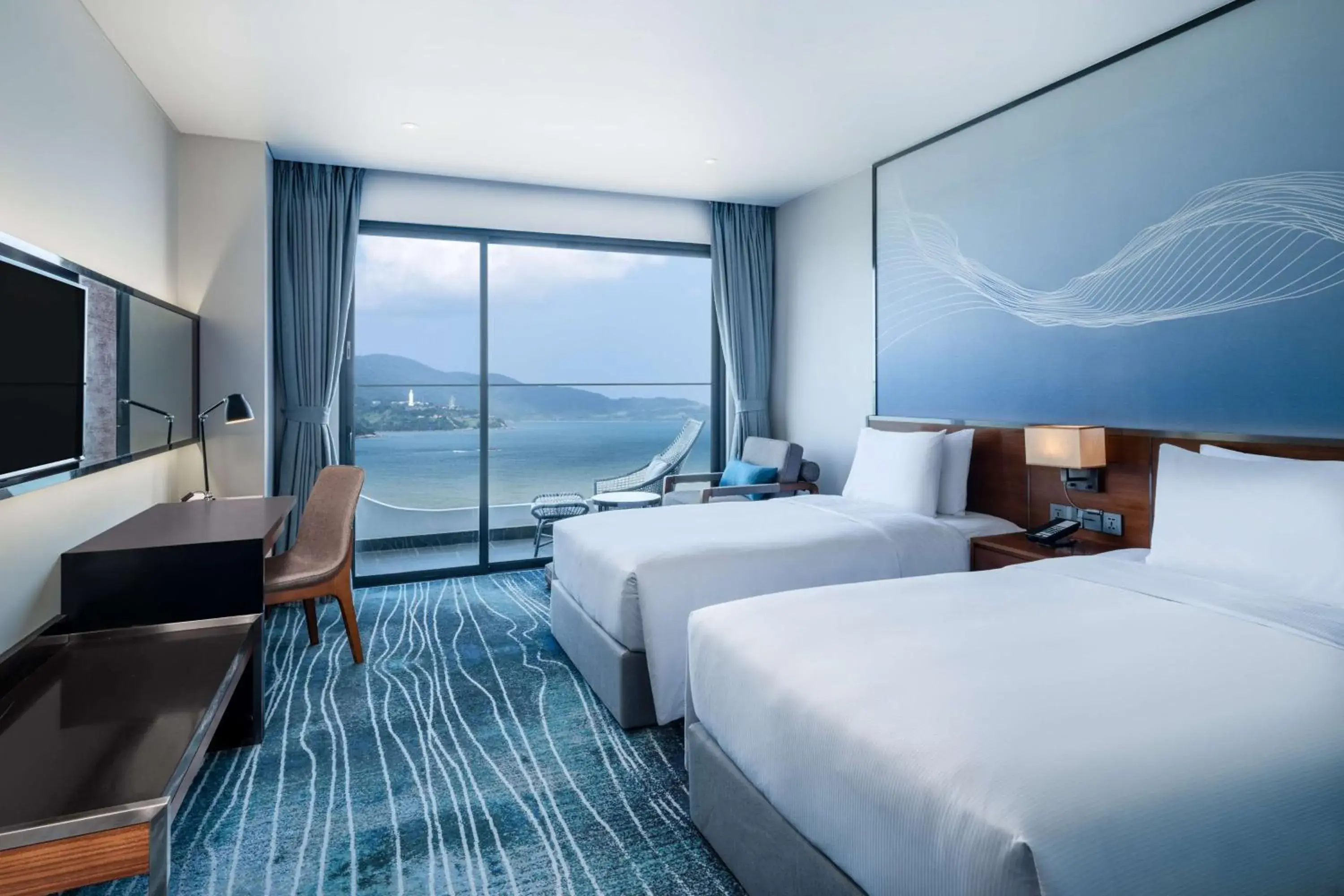 Deluxe Twin Room with Ocean View and Balcony in Hilton Garden Inn Da Nang Deluxe Twin Room with Ocean View and Balcony in Hilton Garden Inn Da Nang