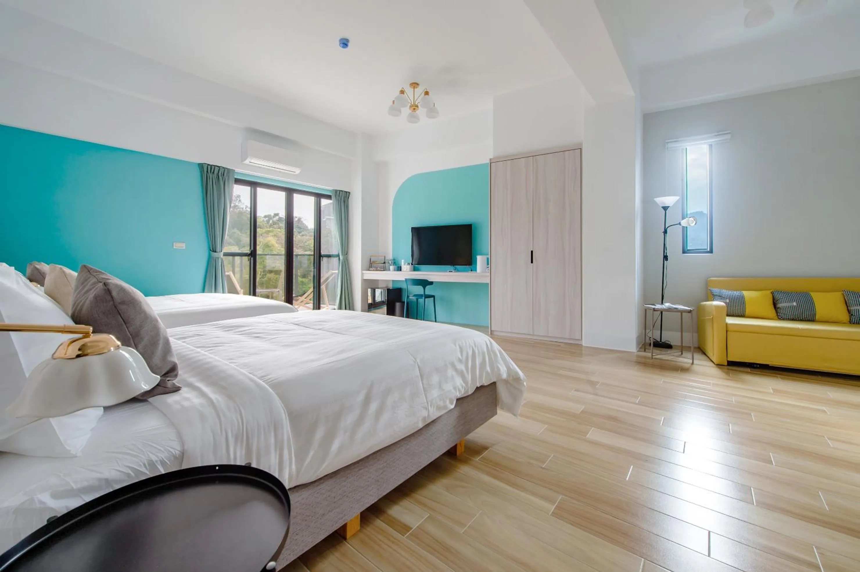 Photo of the whole room, Bed in Water House