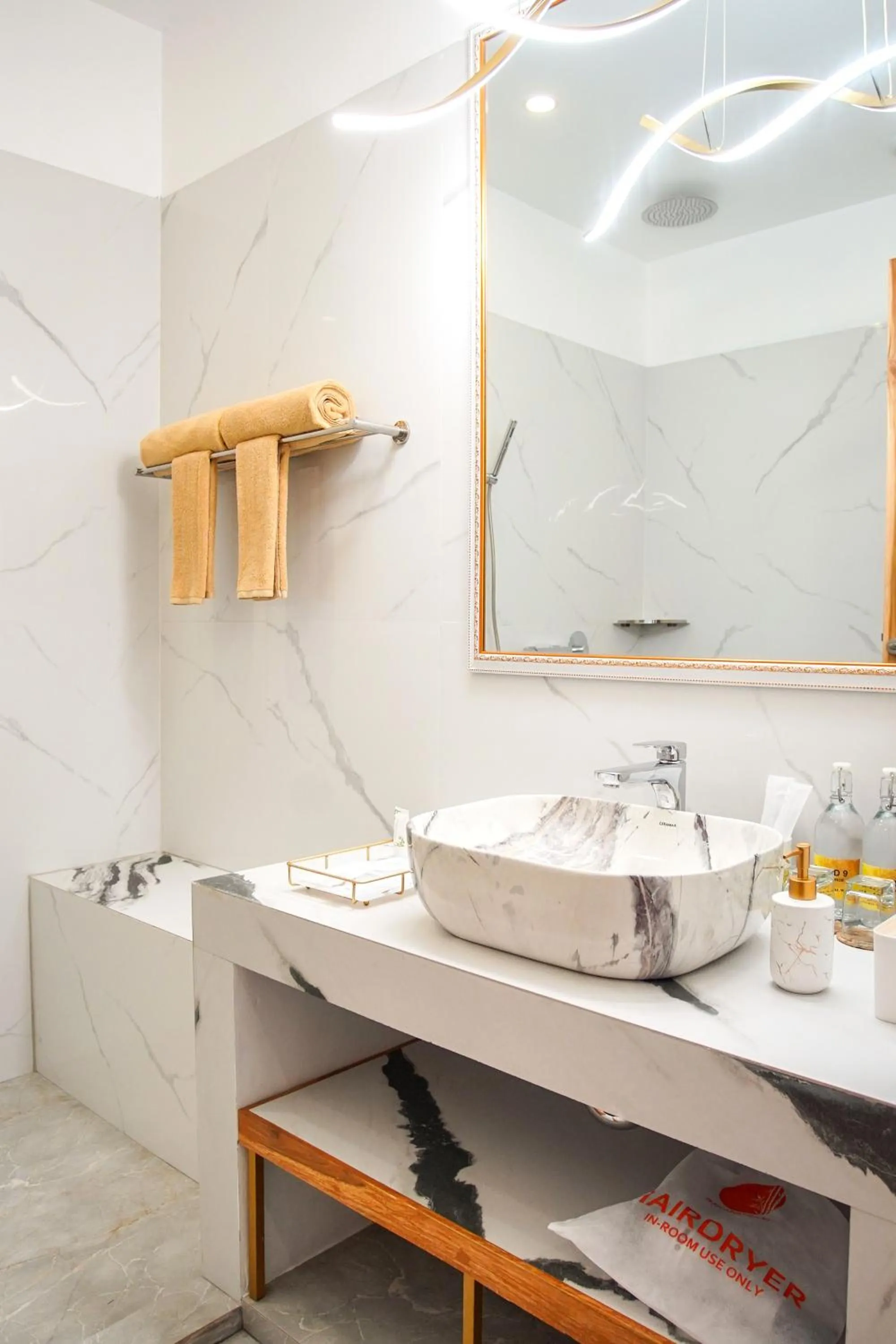 Bathroom in Pearl Sunset Resort - Sunset Moments, Adults Only