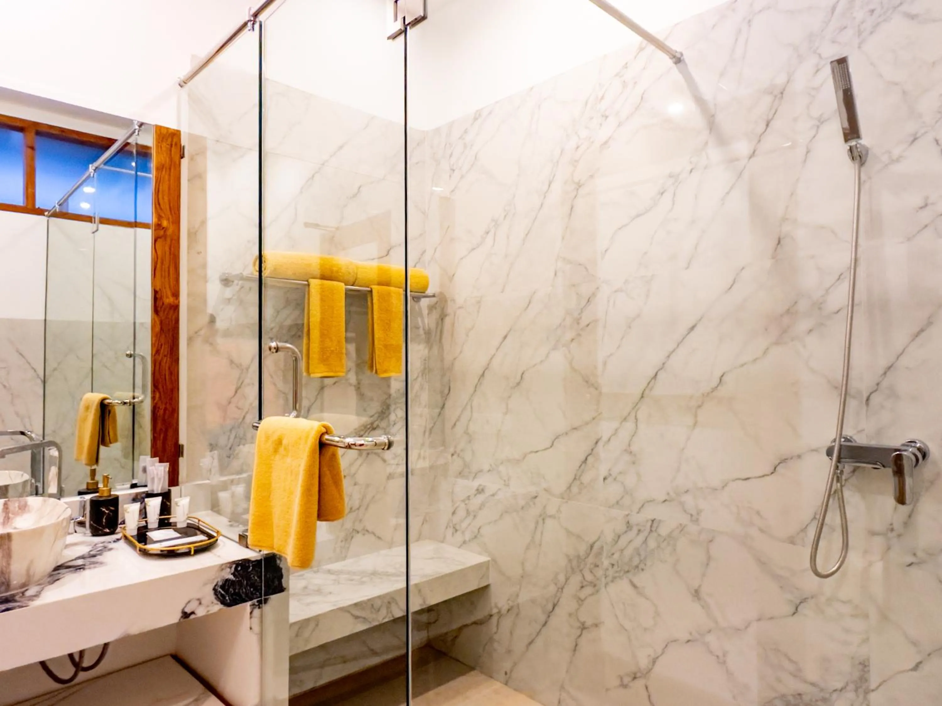 Bathroom in Pearl Sunset Resort - Sunset Moments, Adults Only