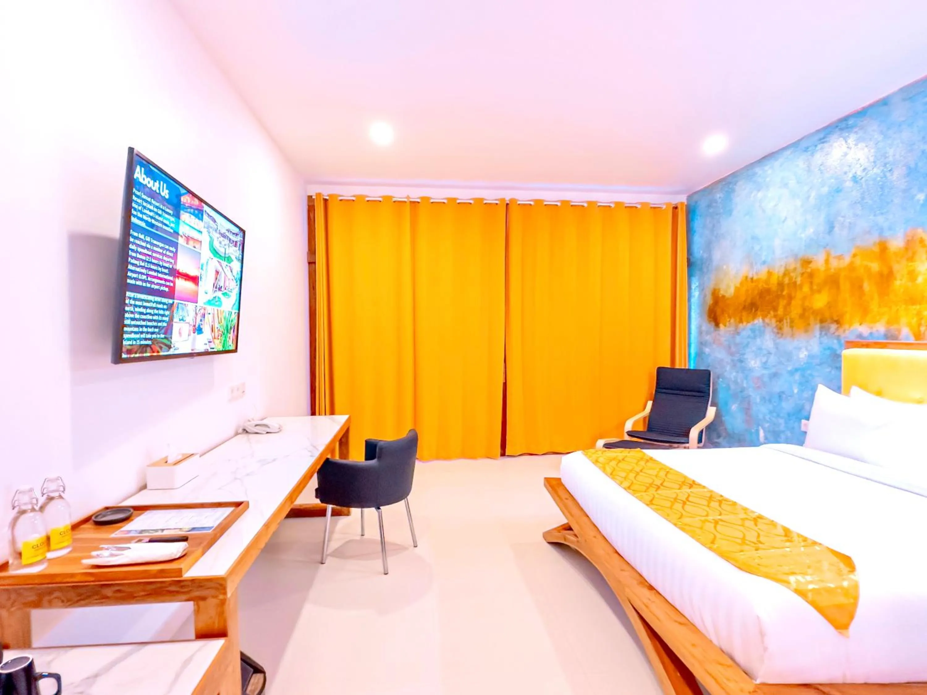Property building, Bed in Pearl Sunset Resort - Sunset Moments, Adults Only