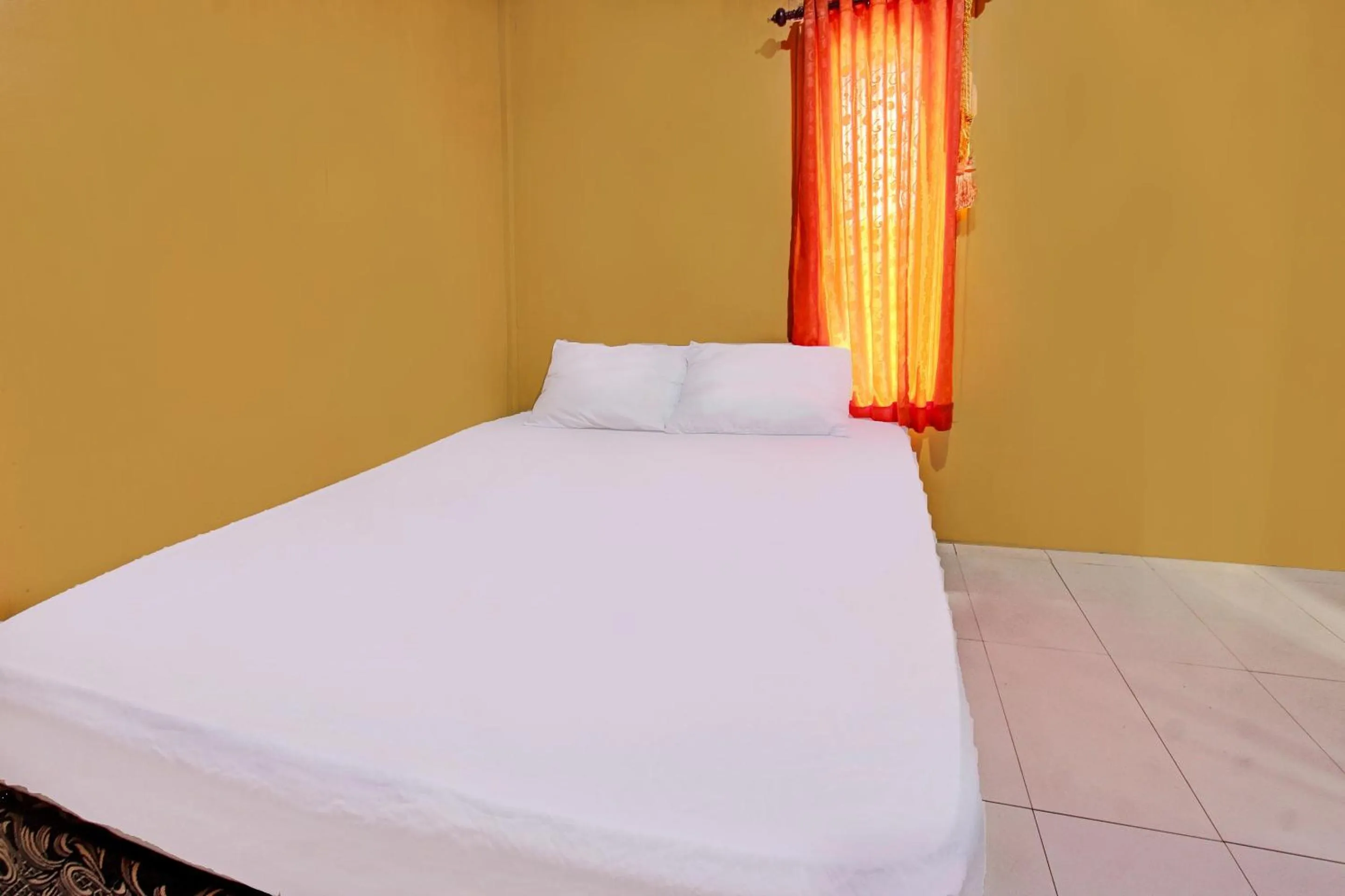 Bedroom, Bed in Hotel O Ujung Samalas HomestayNearLapangan Sembalun Bumbung