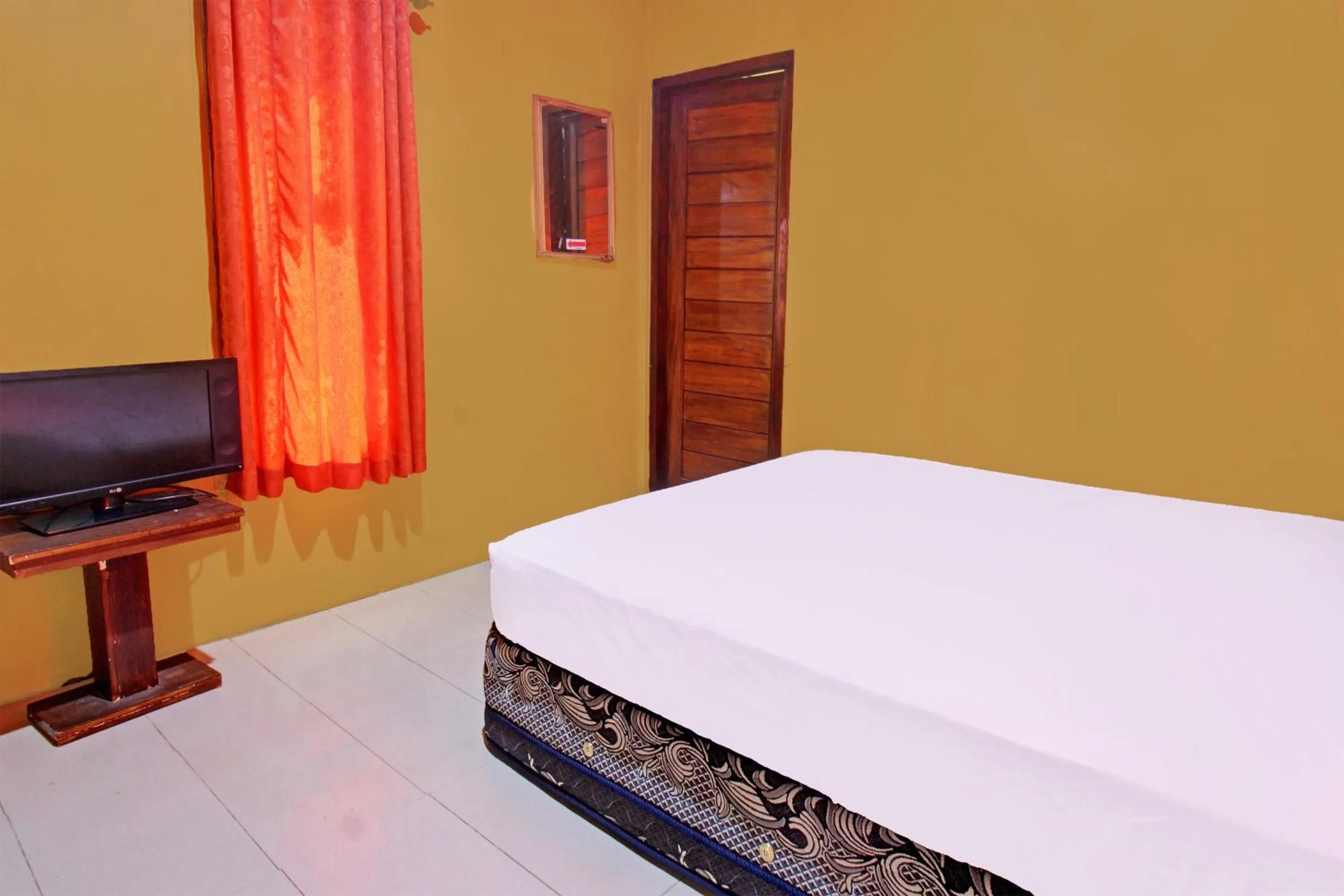 Bedroom, Bed in Hotel O Ujung Samalas HomestayNearLapangan Sembalun Bumbung