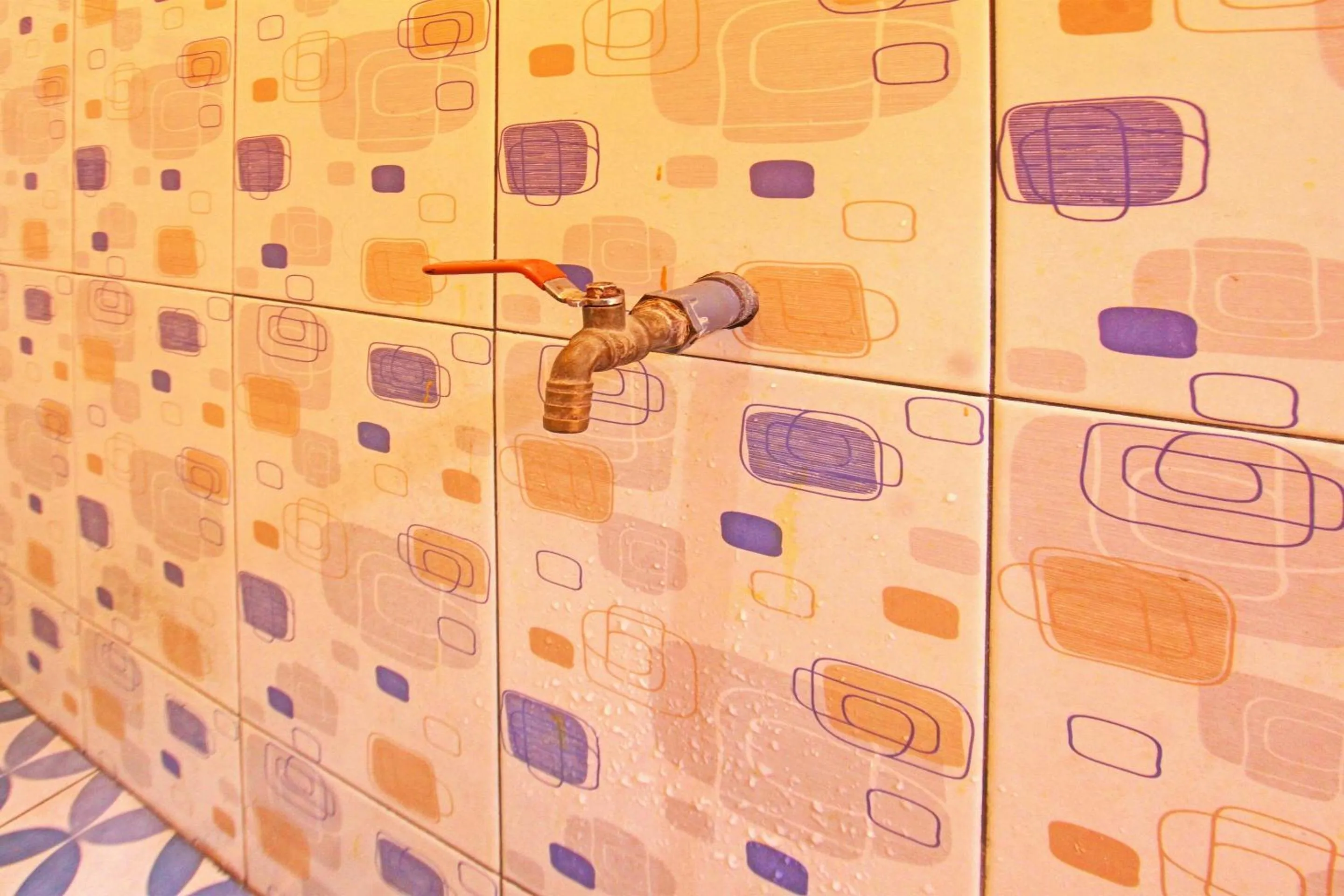 Bathroom in Hotel O Ashooy HomestayNearWisata Desa sedau