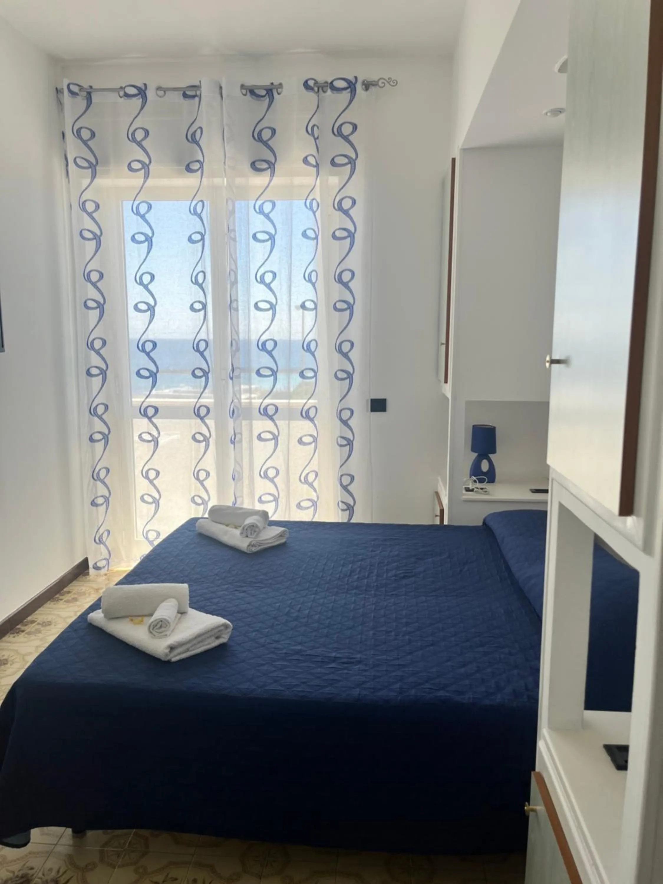 View (from property/room), Bed in Hotel La Plancia