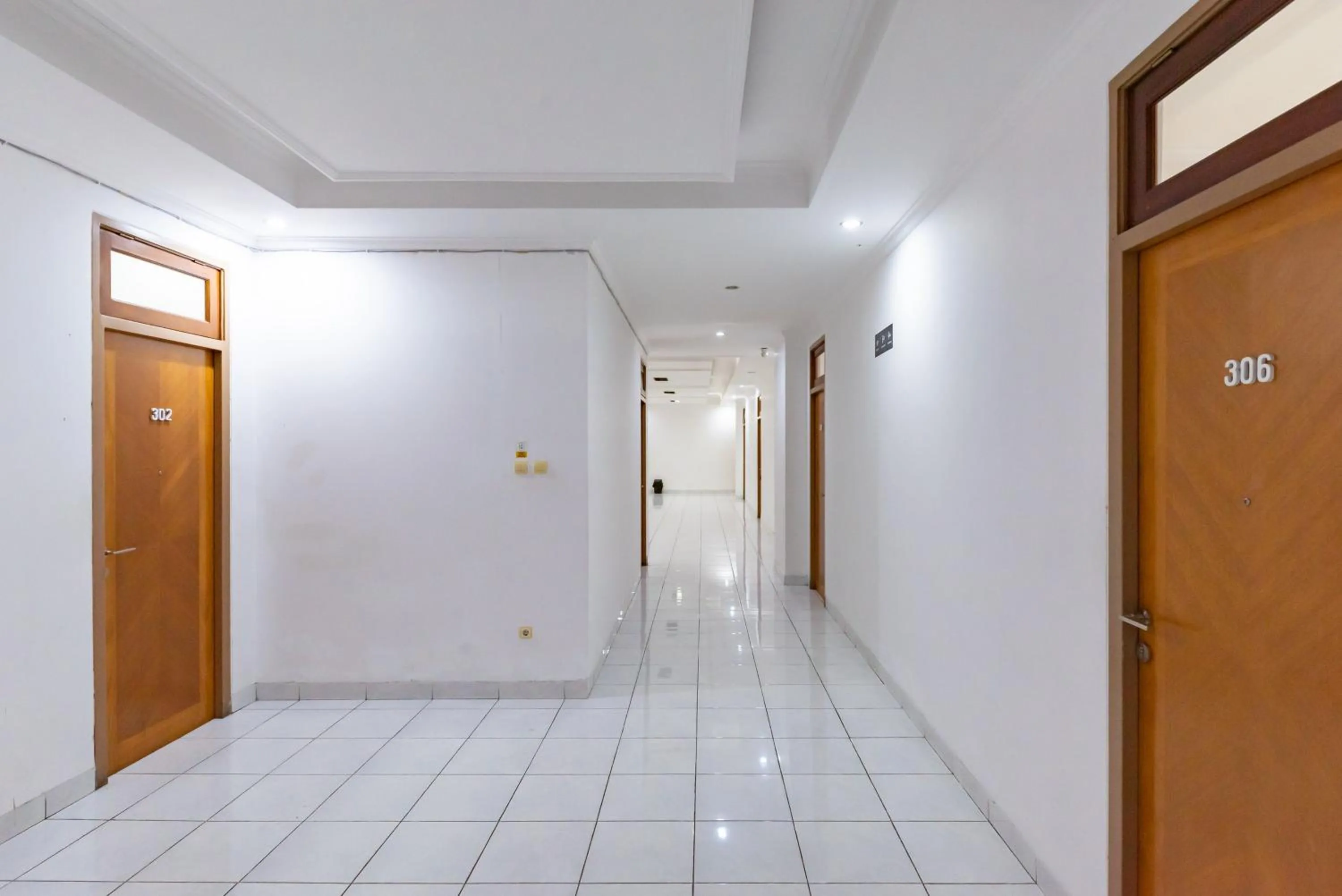 Property building in RedDoorz Plus near Universitas Maranatha Bandung 2