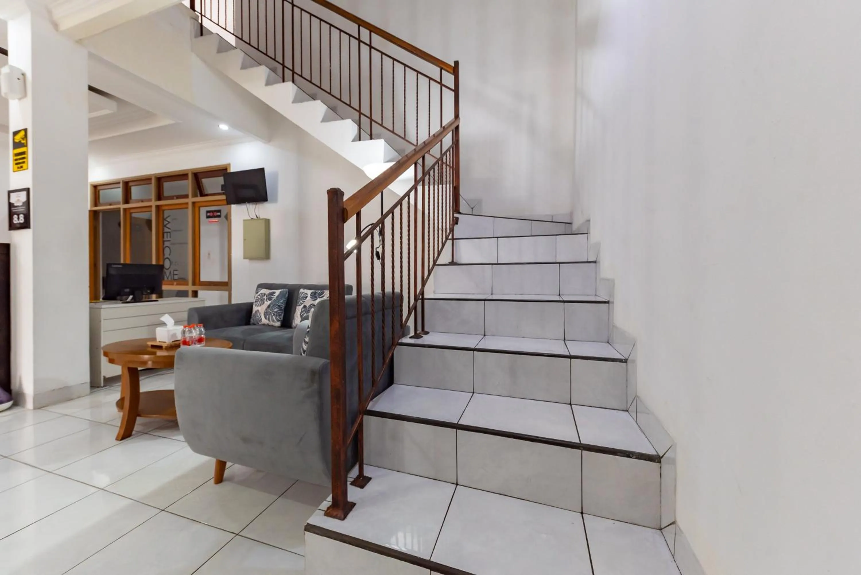 Property building in RedDoorz Plus near Universitas Maranatha Bandung 2