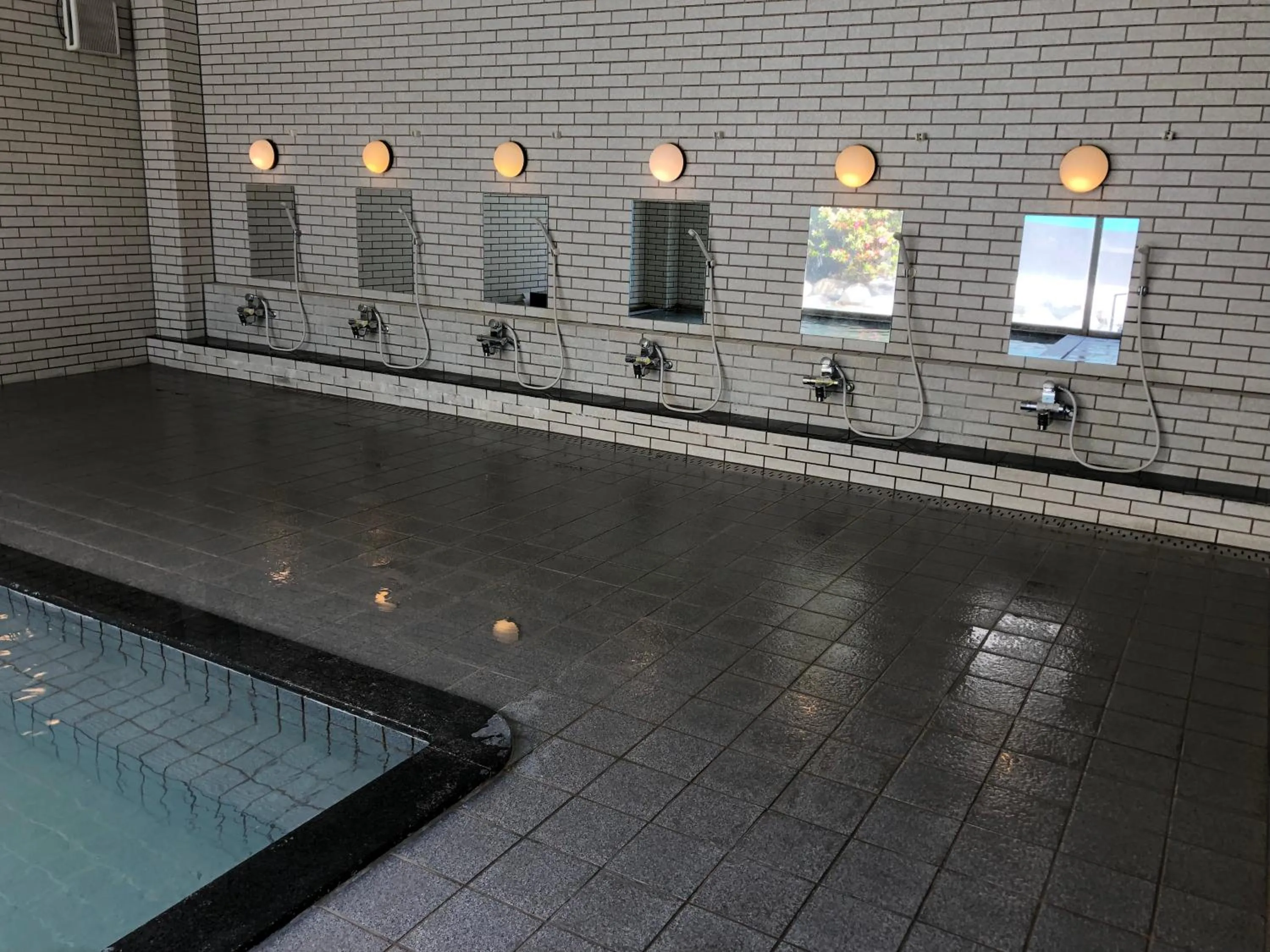 Hot Spring Bath in Ureshino Onsen Yusyuku Sarayama