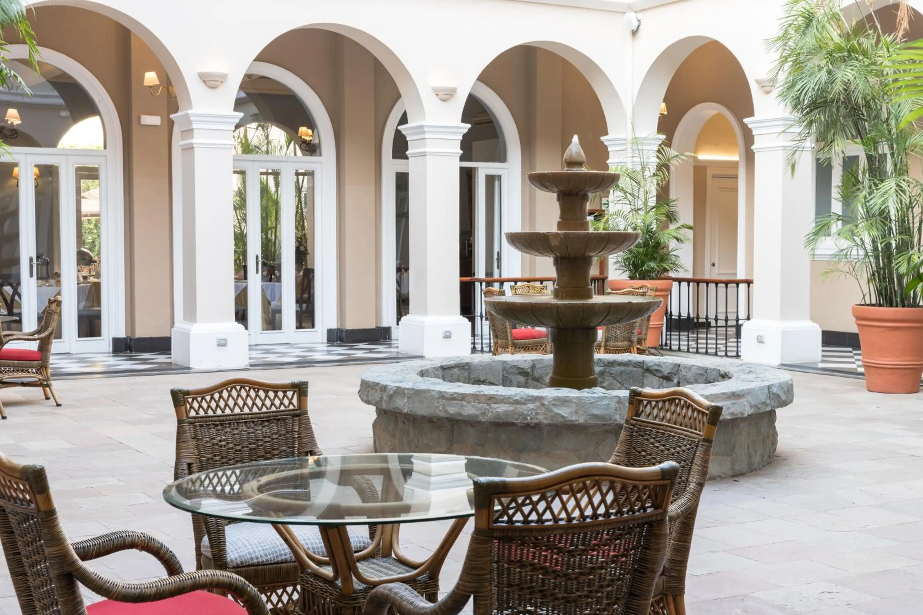 Patio in LP Los Portales Hotel Piura