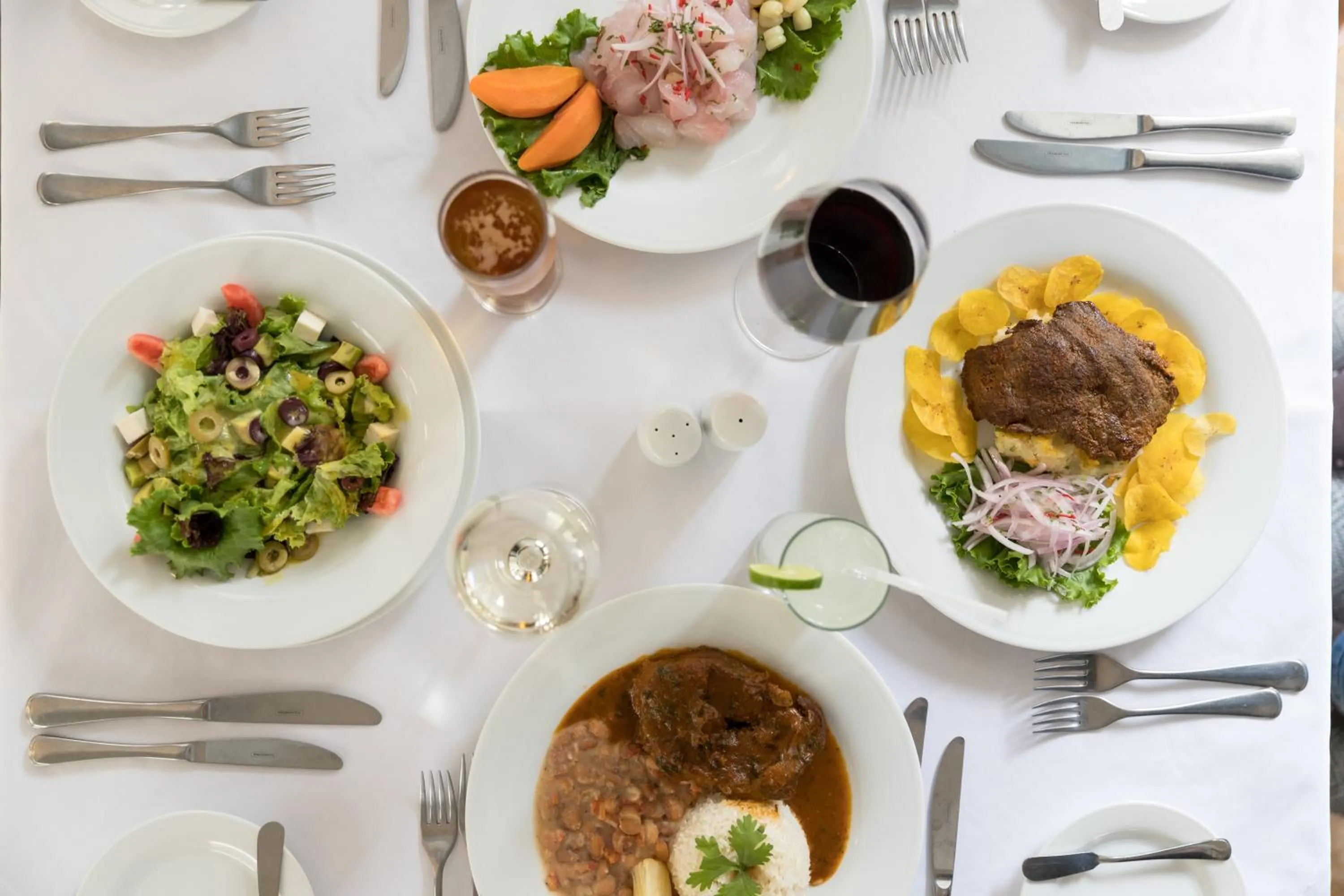 Food and drinks in LP Los Portales Hotel Piura