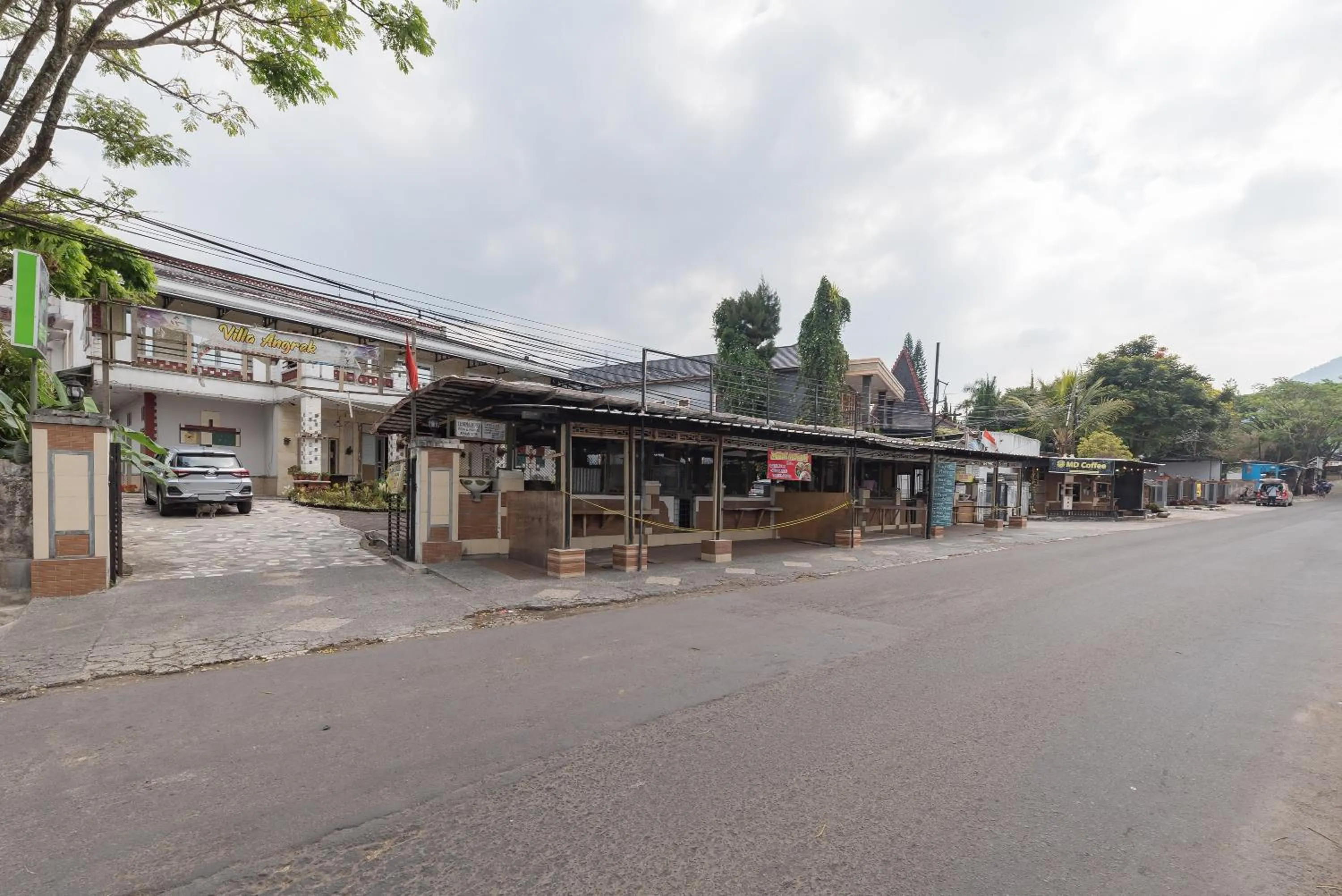 Property building in Urbanview Hotel Anggrek Puncak by RedDoorz