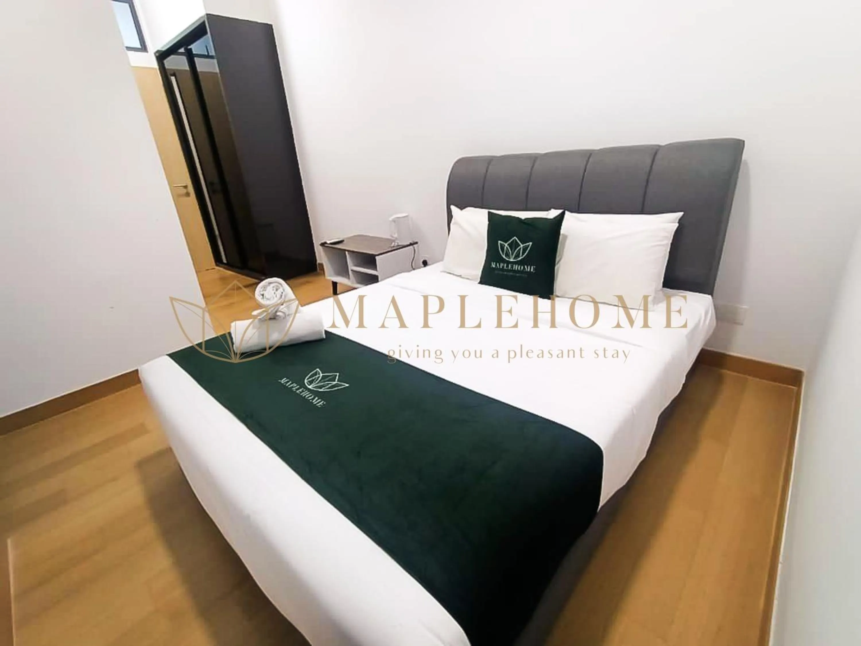 Bed in The Colony and The Luxe Premier Suites Kuala Lumpur