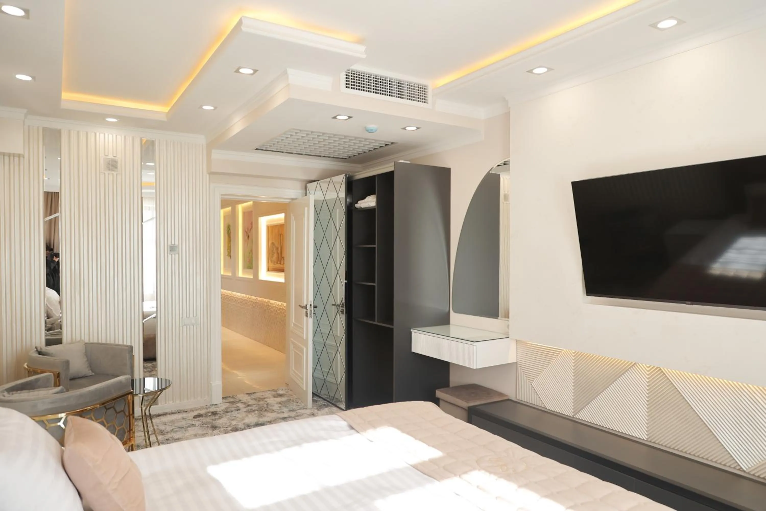 Bed in Reikartz Amar Samarkand