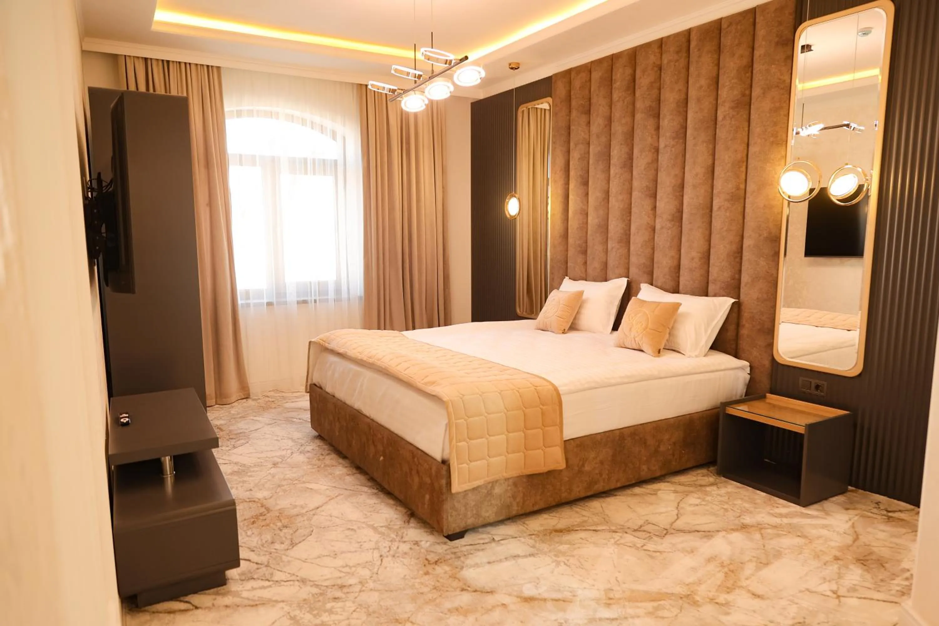 Bed in Reikartz Amar Samarkand