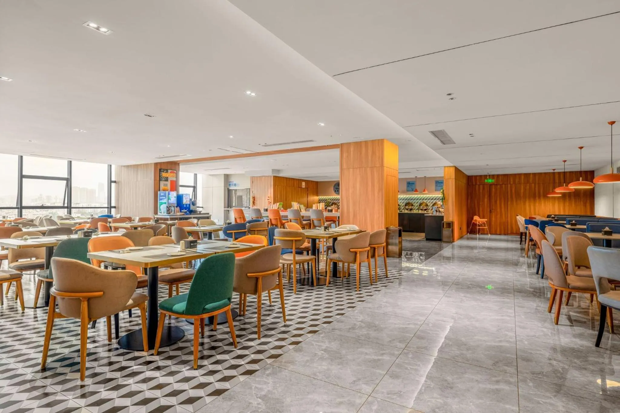 Restaurant/places to eat in Holiday Inn Express Kunming Panlong by IHG