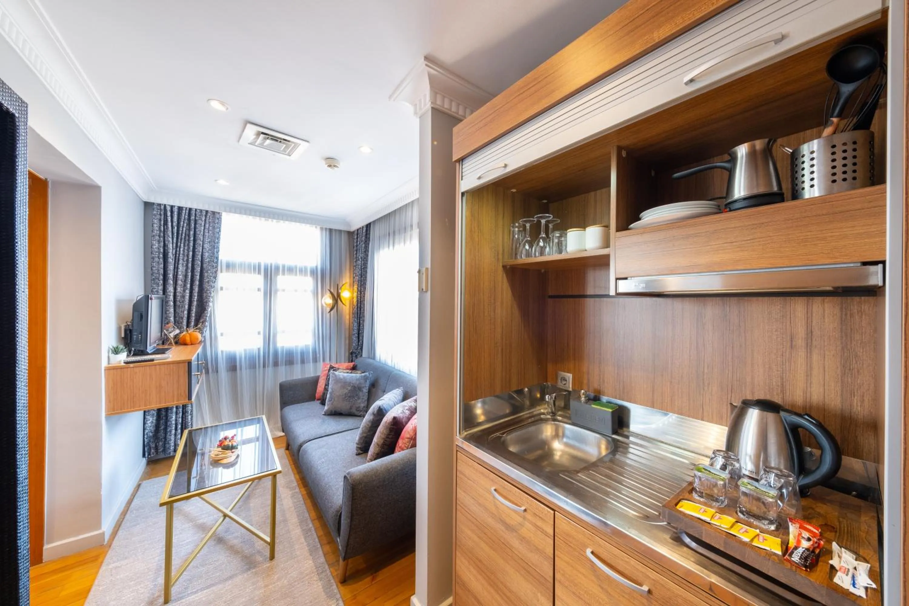 Living room in By ŞÖHRET PALACE