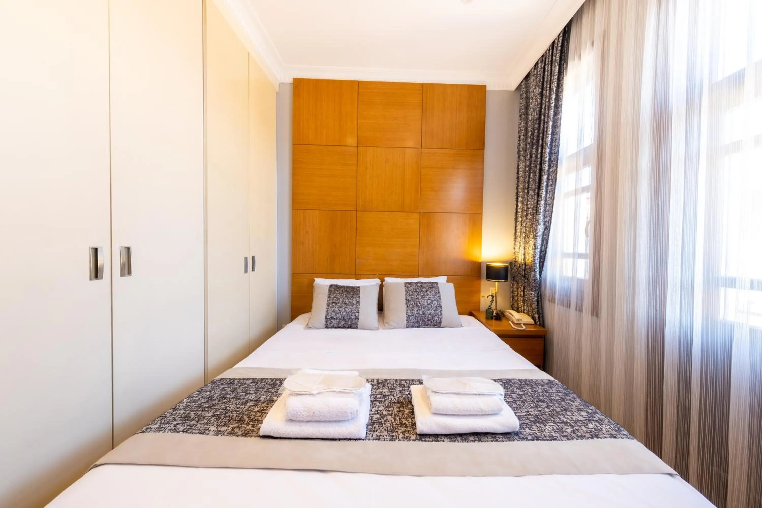 Bed in By ŞÖHRET PALACE