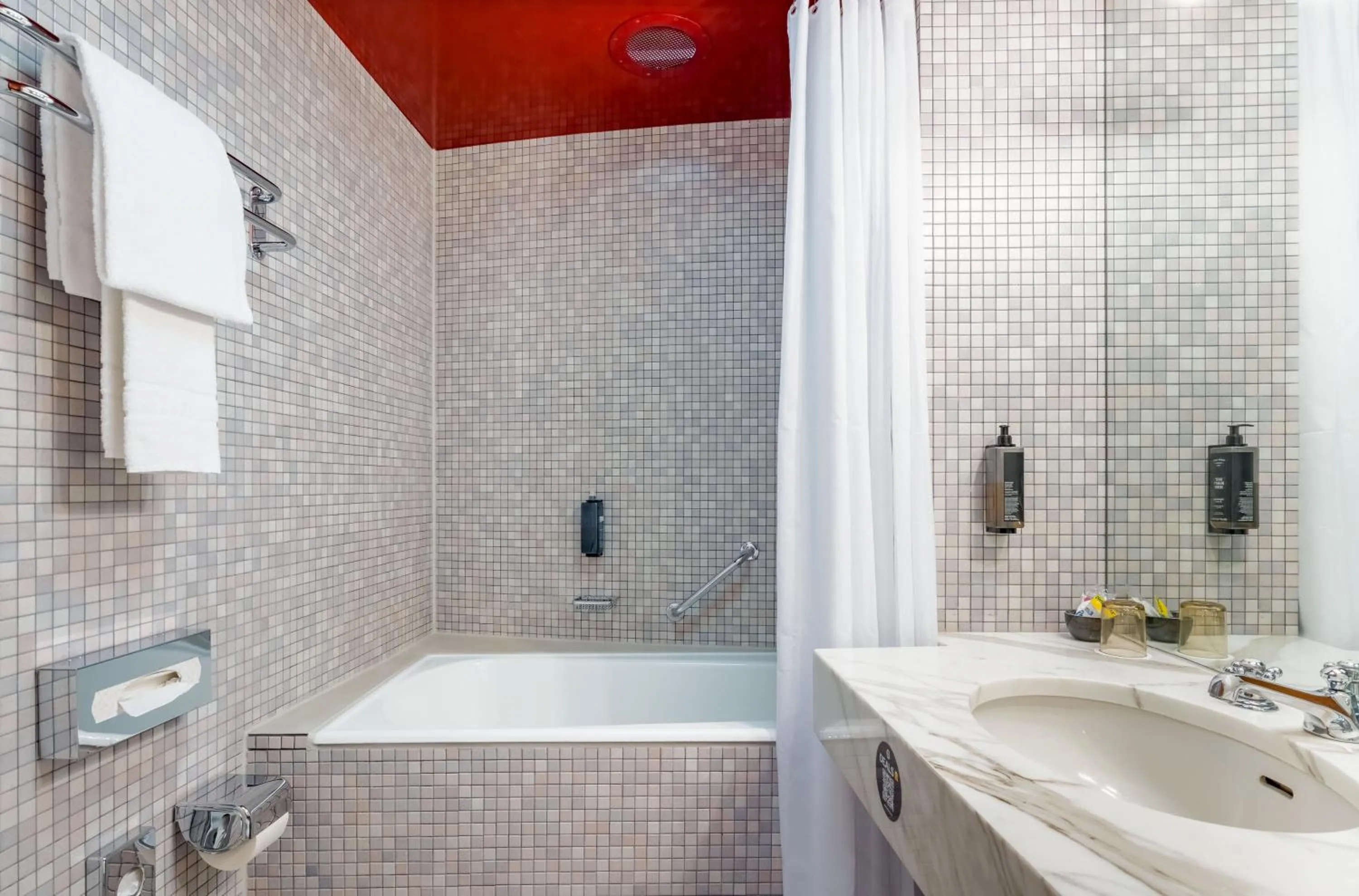 Bathroom in Domicil Hotel Bonn