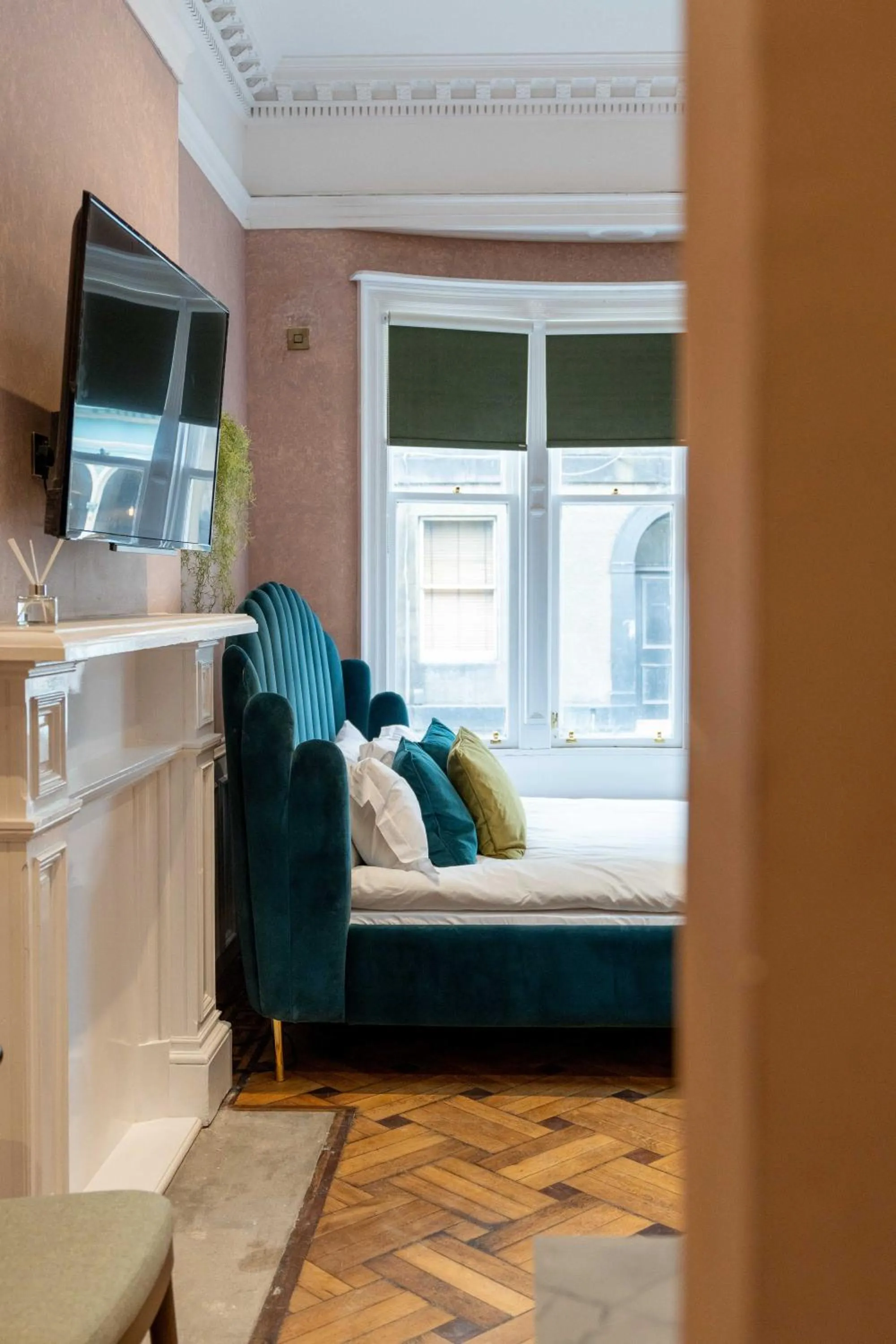 Bed in 89 The Merchants- Chic Aparthotel by The House of Danu