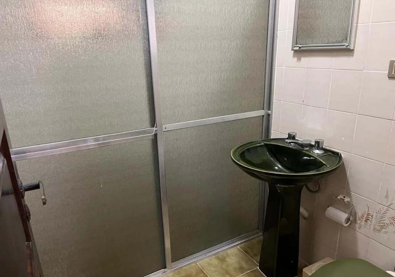 Bathroom in Apartamento Vila Tupi Praia Grande