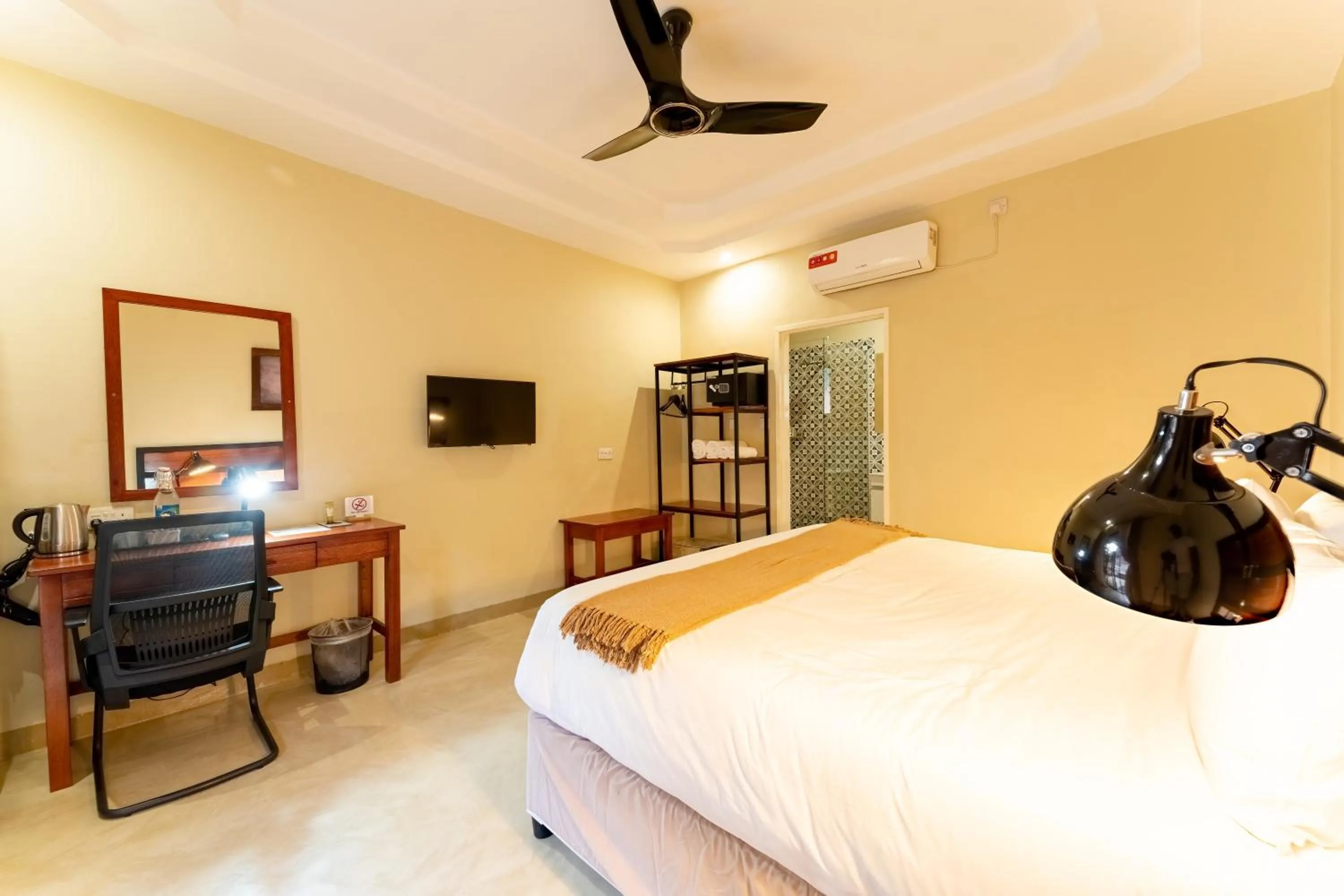 Bed in The Shrub Lodge