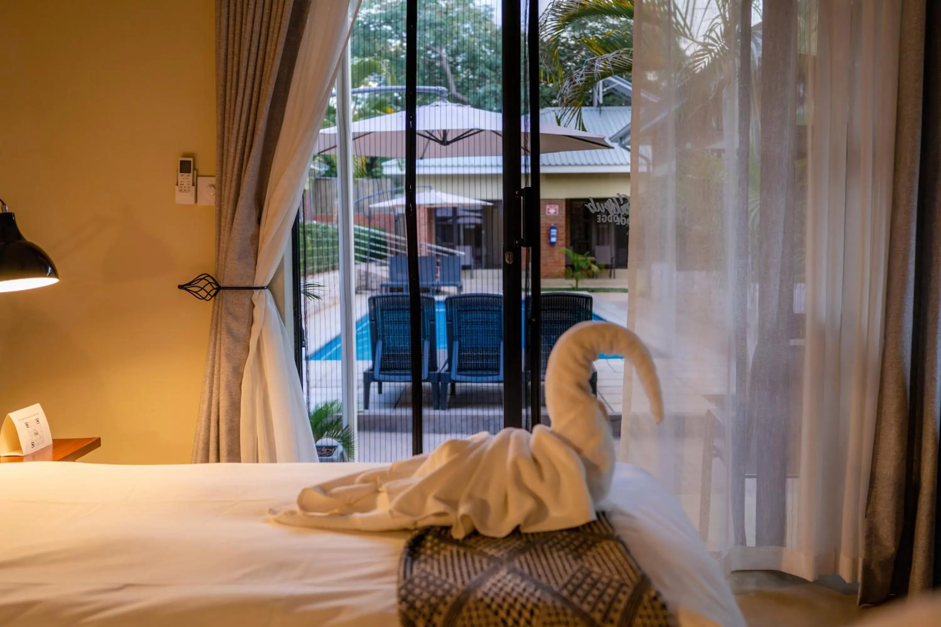 Bed in The Shrub Lodge