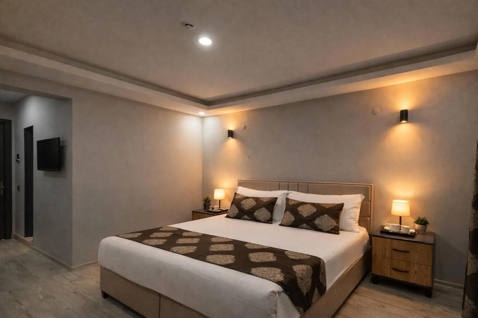 Bed in Whitestone Hotel