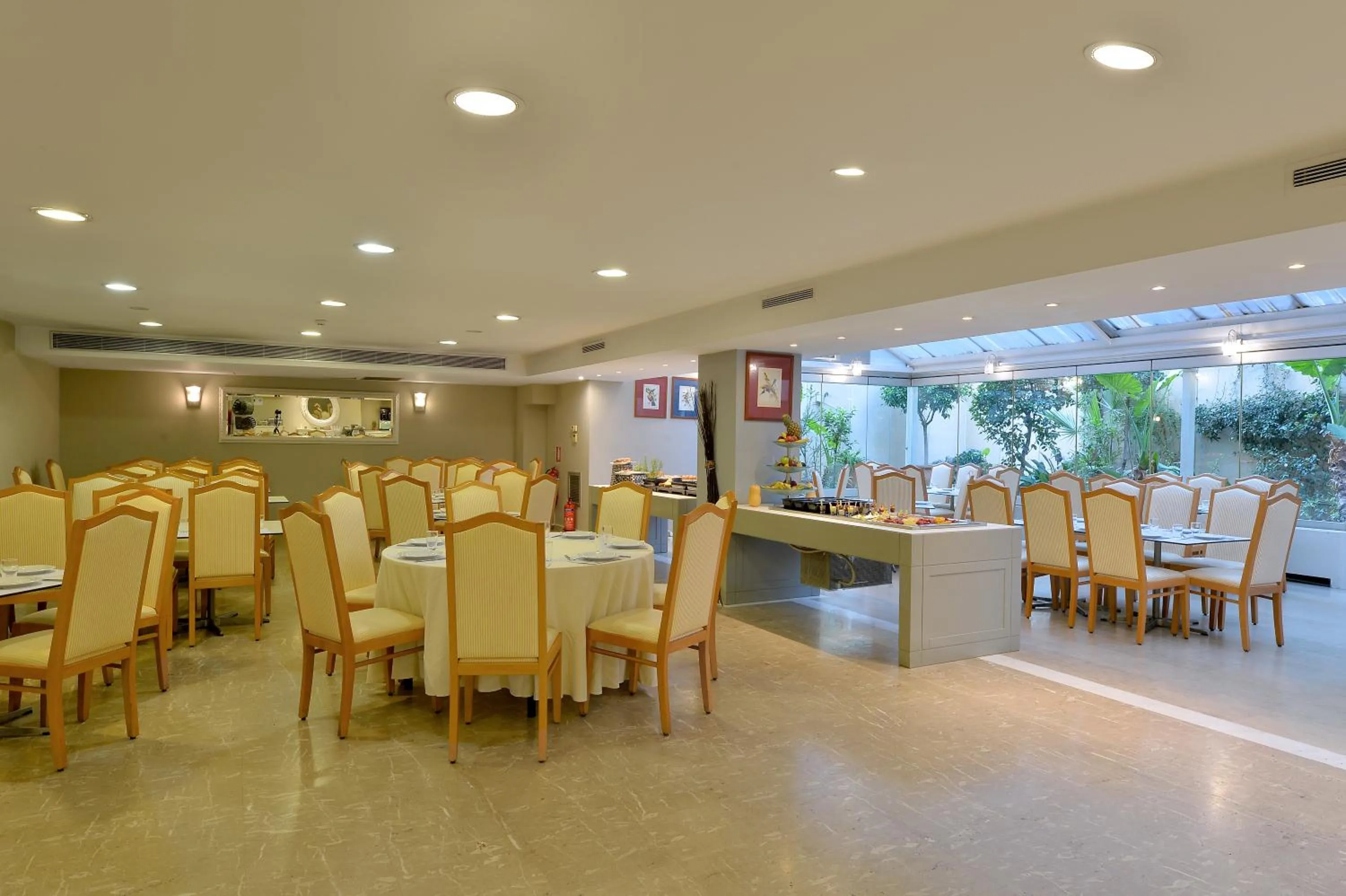 Breakfast in Airotel Parthenon