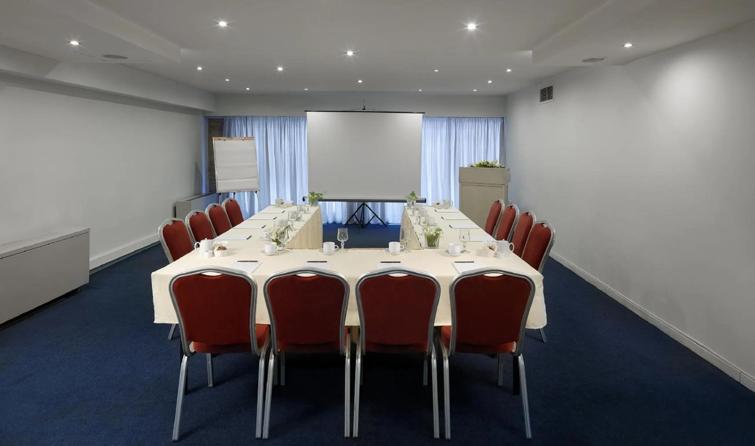 Meeting/conference room in Airotel Parthenon