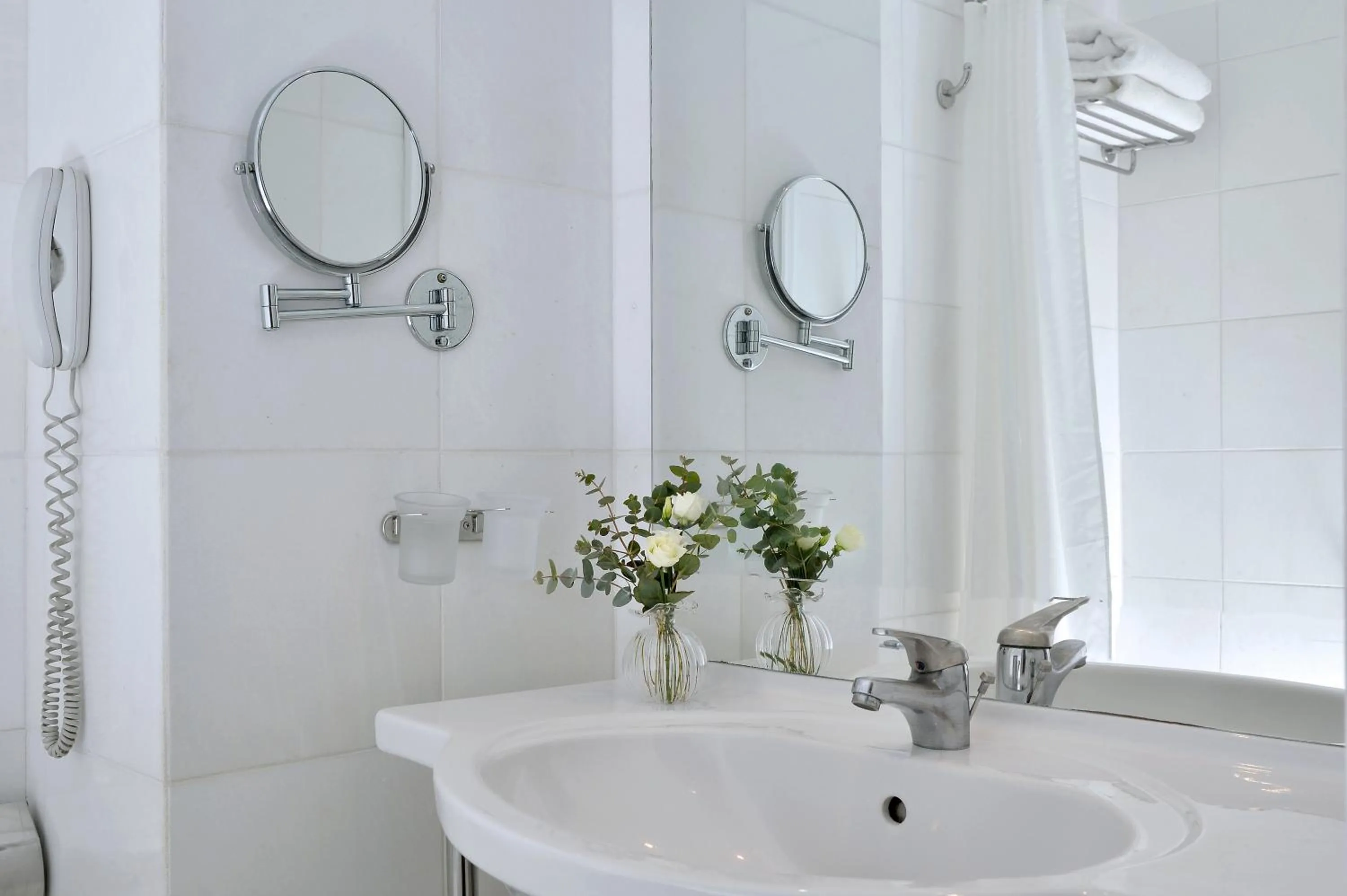 Bathroom in Airotel Parthenon