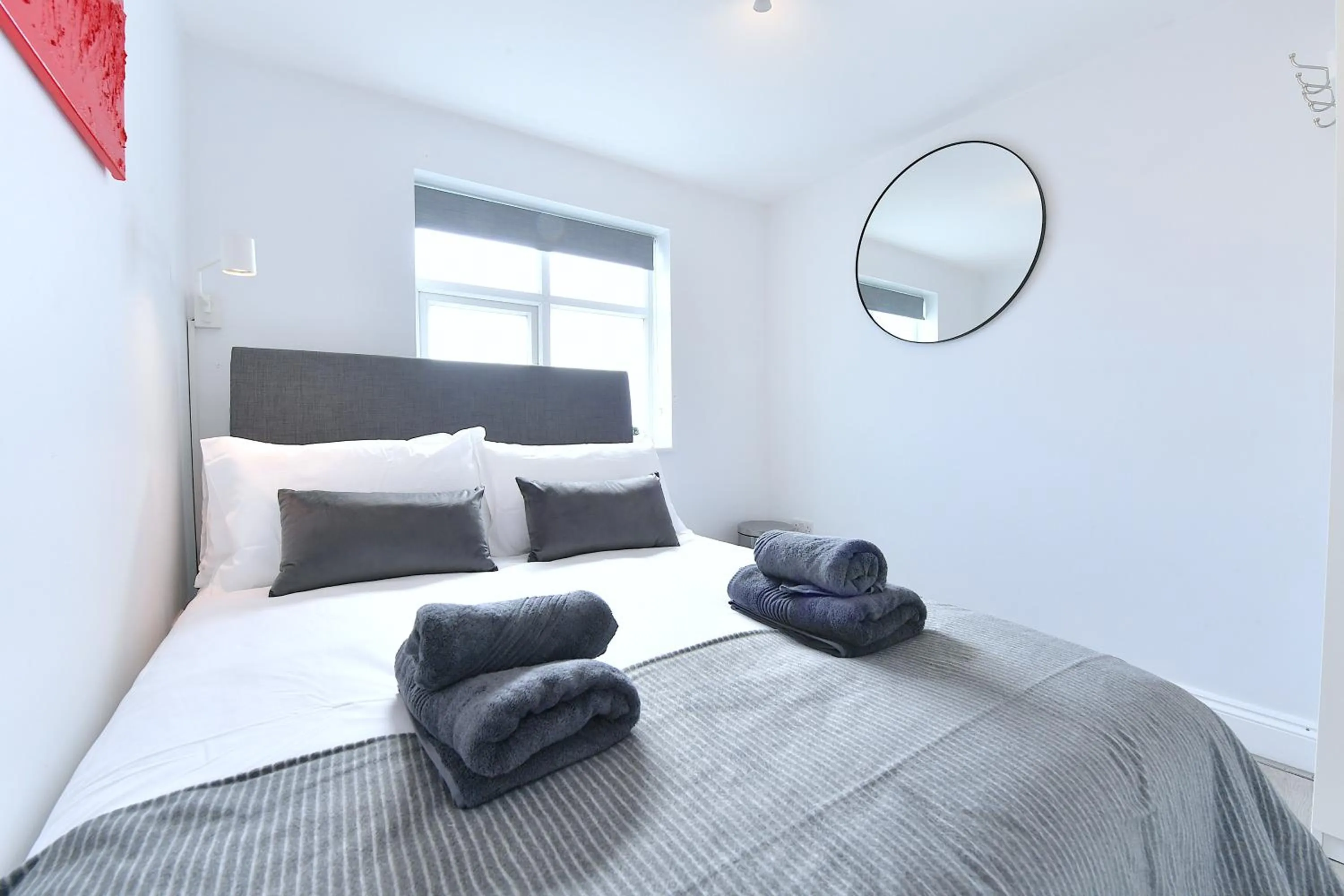 Bed in Stylish Studios by Luxestays Fulham