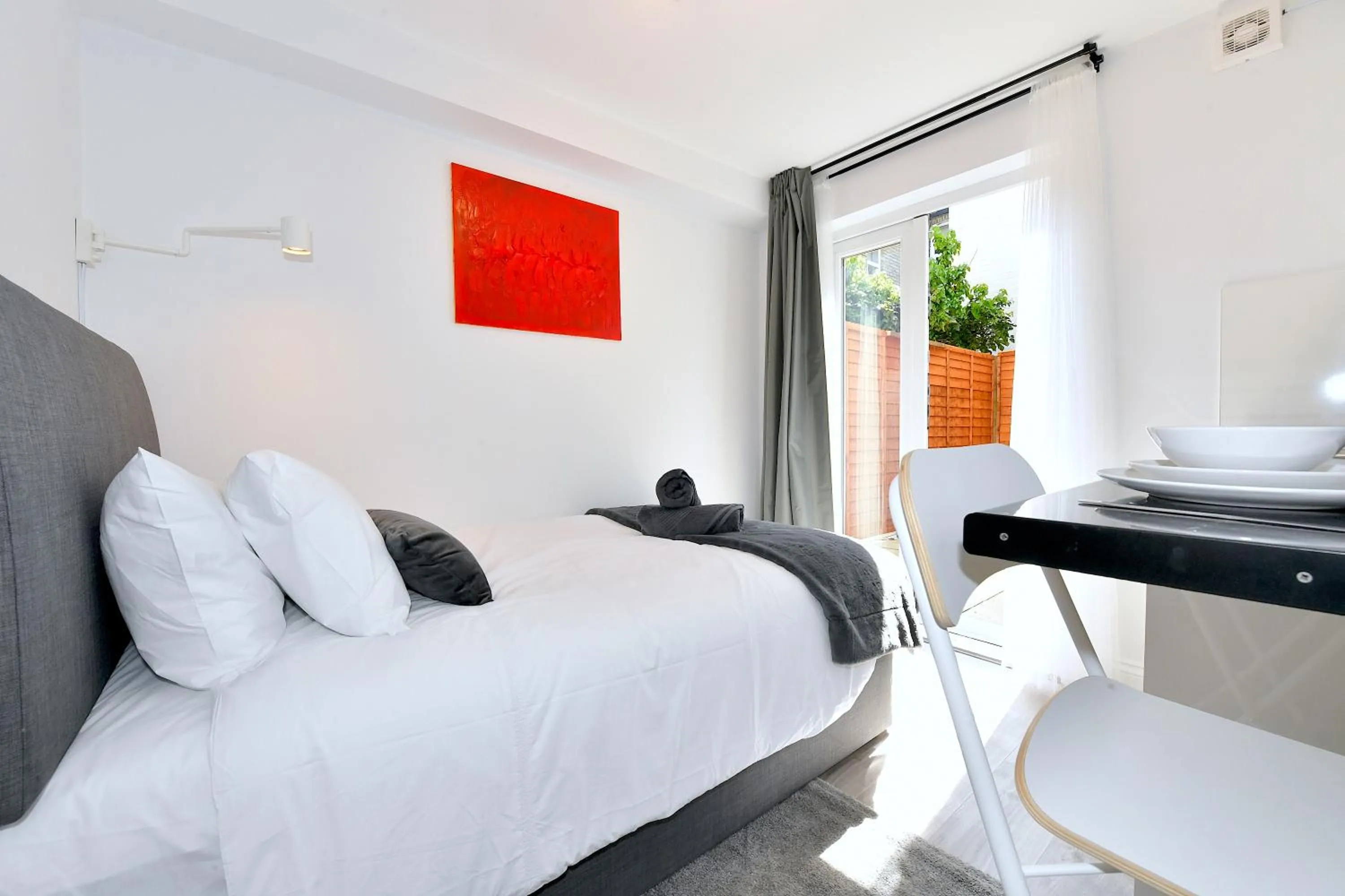 Bed in Stylish Studios by Luxestays Fulham