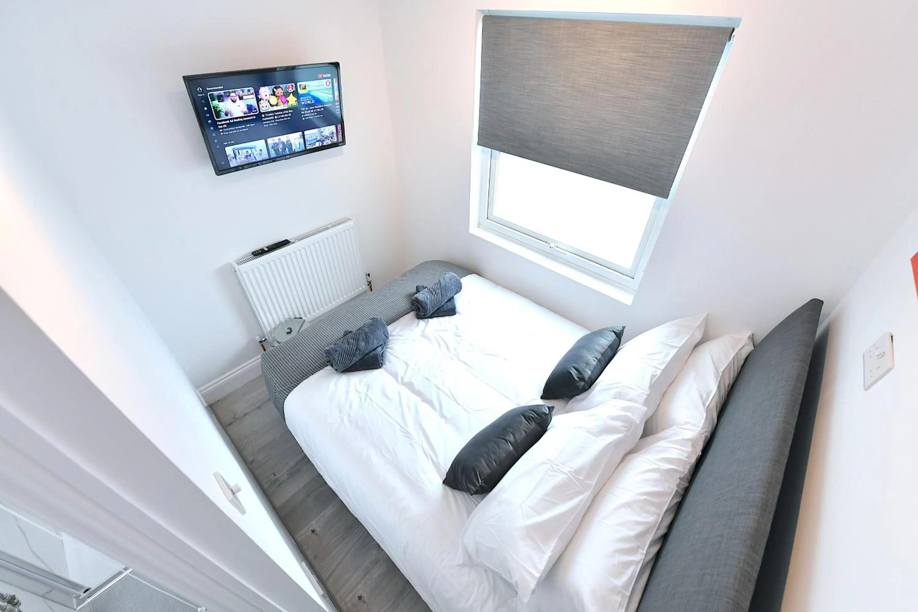 Bed in Stylish Studios by Luxestays Fulham