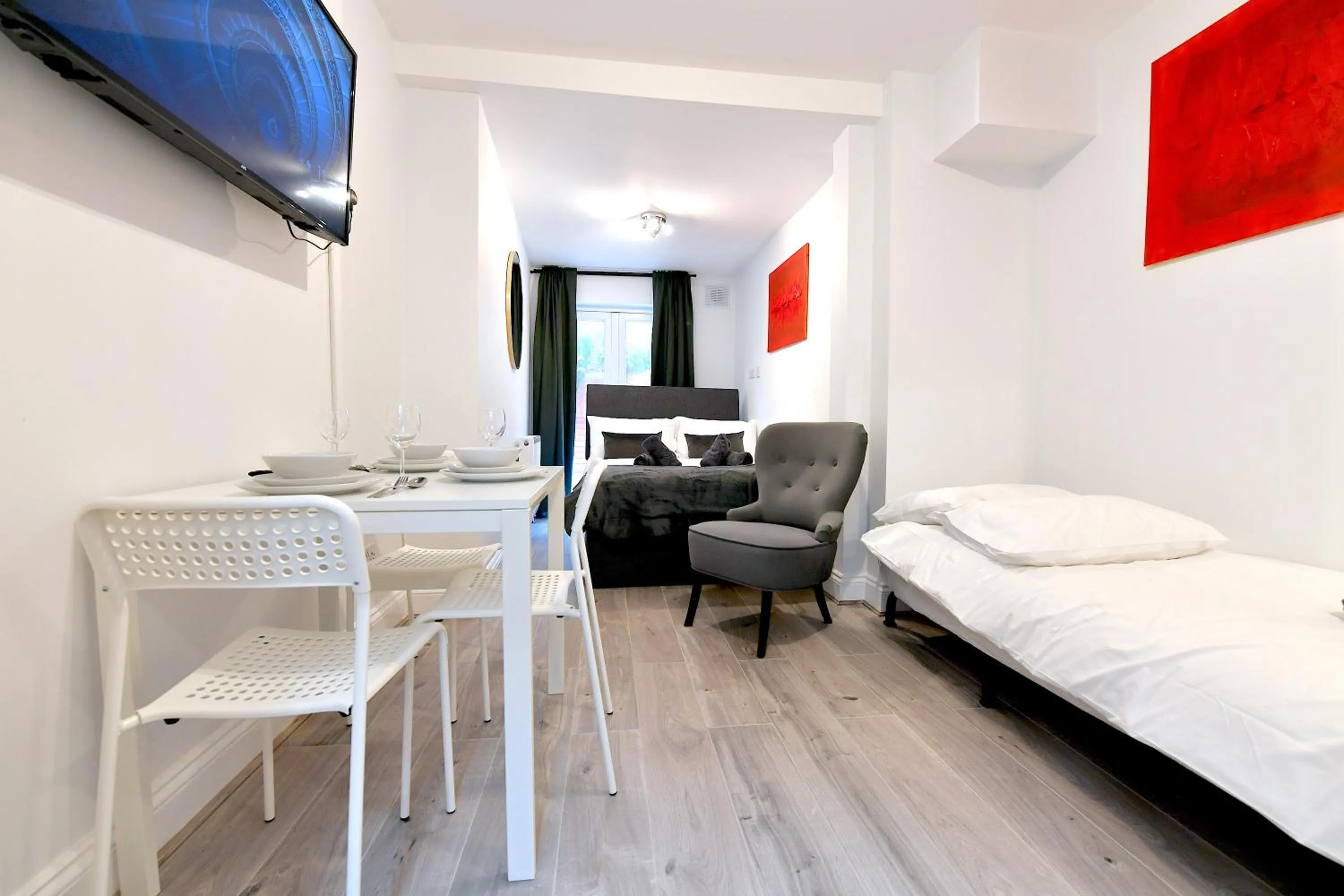 Bed in Stylish Studios by Luxestays Fulham