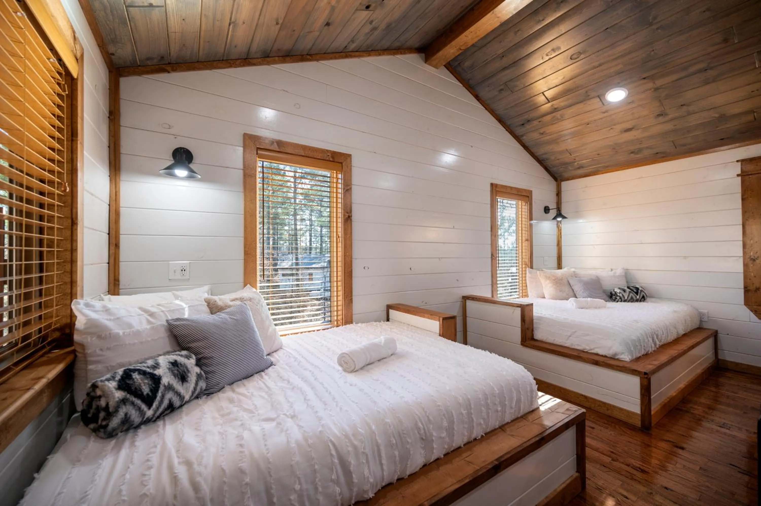 Bed in Brand New Sunrise Retreat 2 Bedroom Sleeps 8, 2 Decks, Hot Tub, Firepit