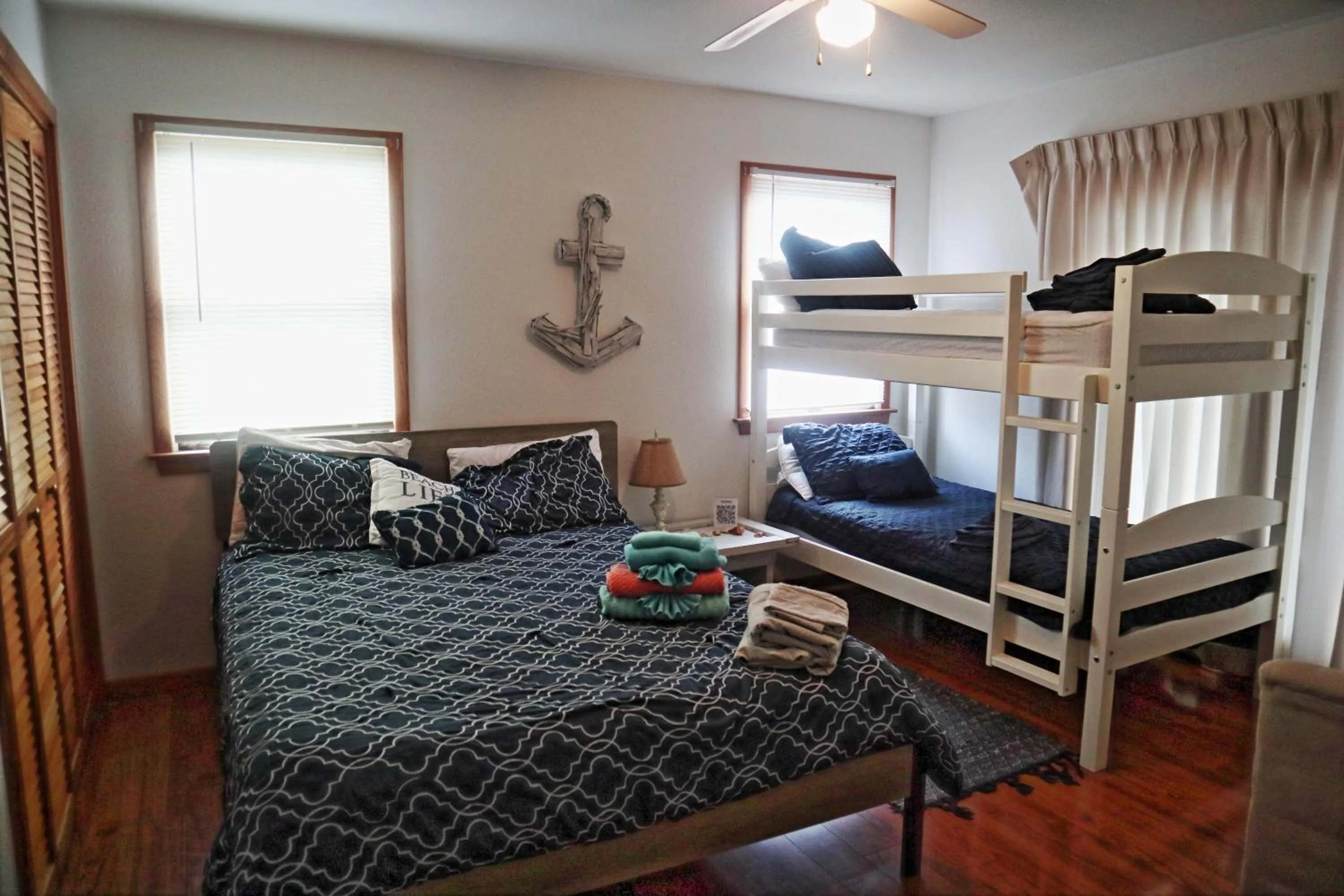 Bed in Lake Front Modern Beach House-Hatteras Island