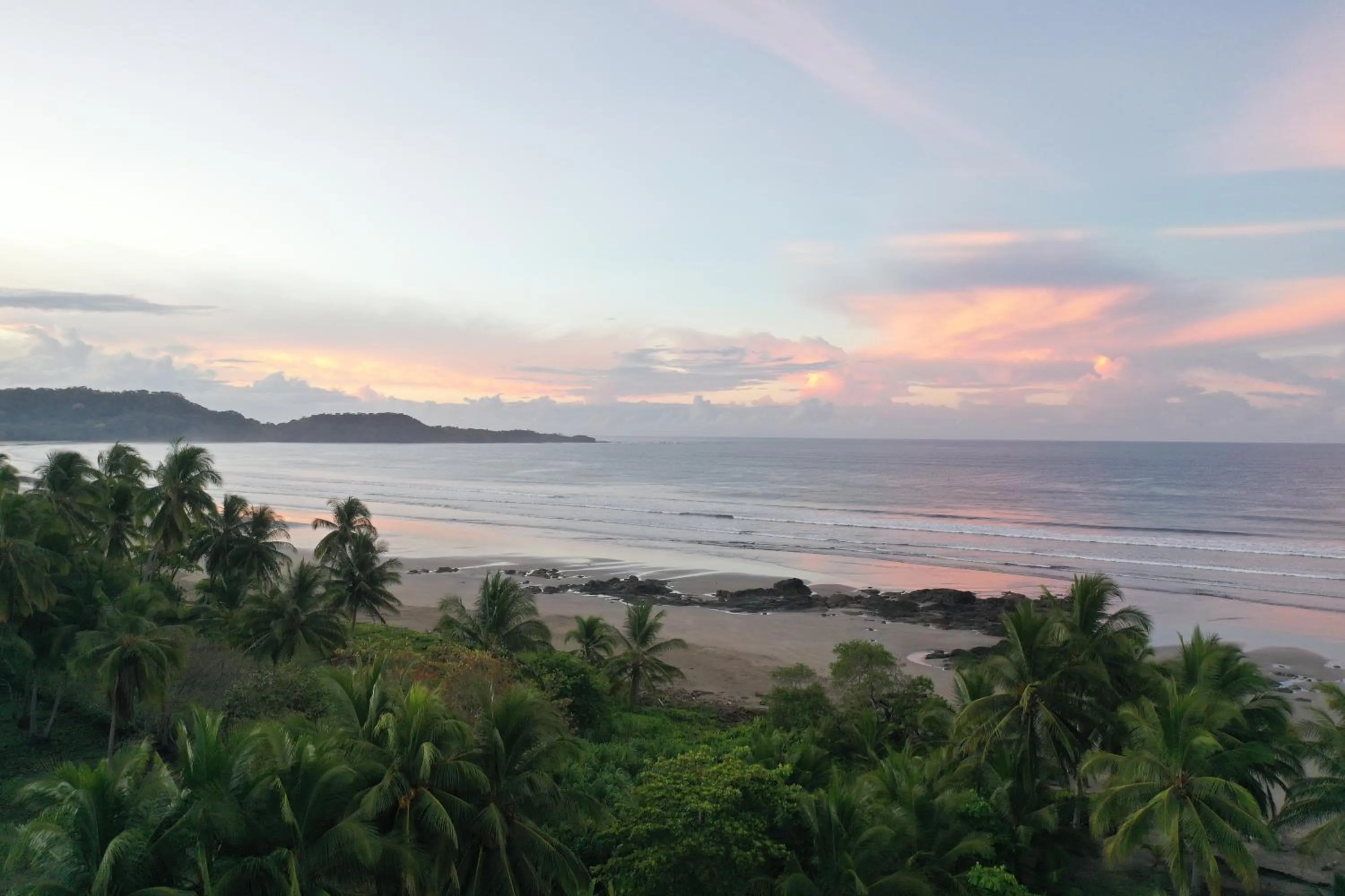 Sunrise in Salvatierra Beachfront Hotel