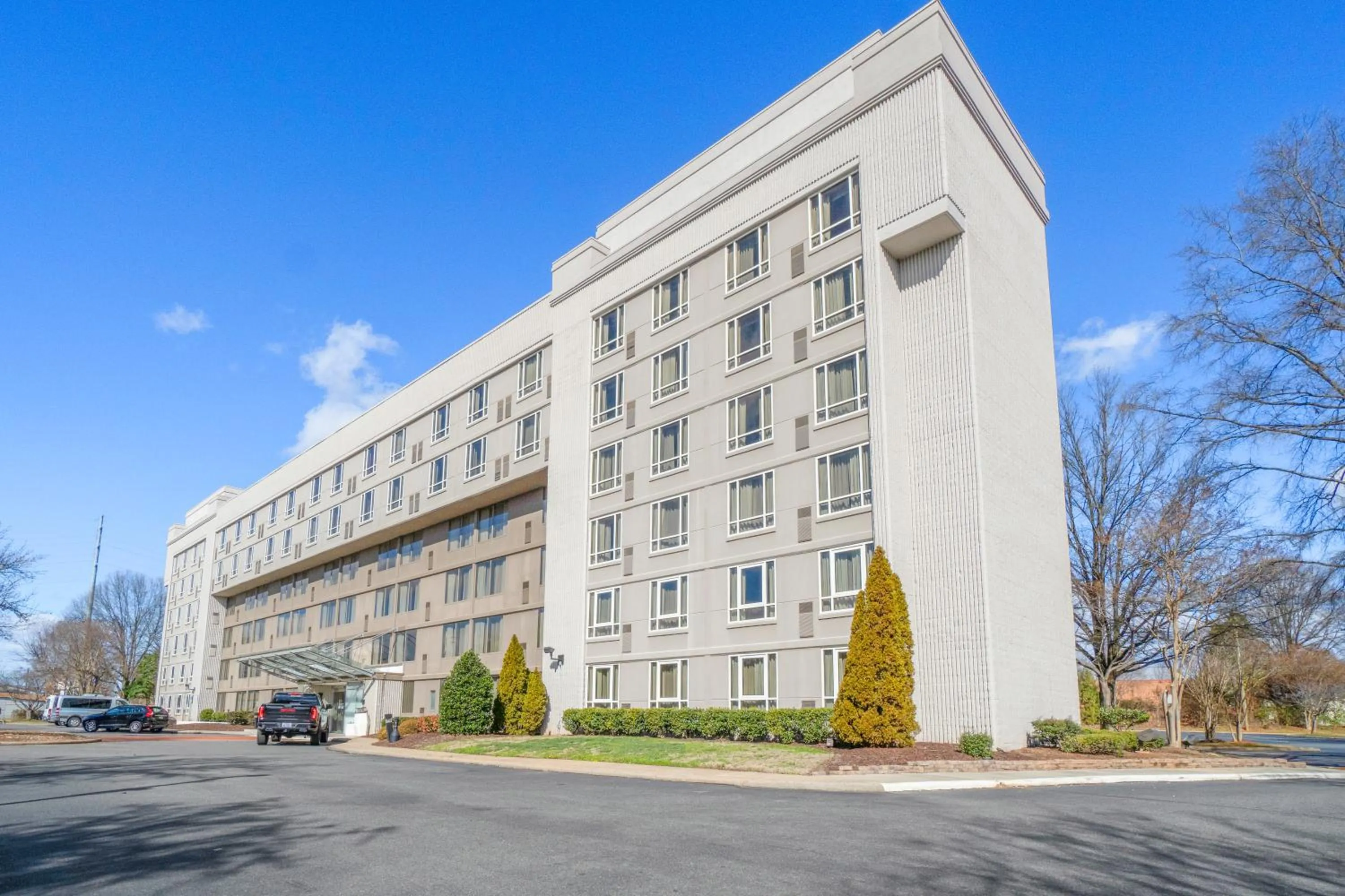 Property building in 315 LoSo Hotel Airport